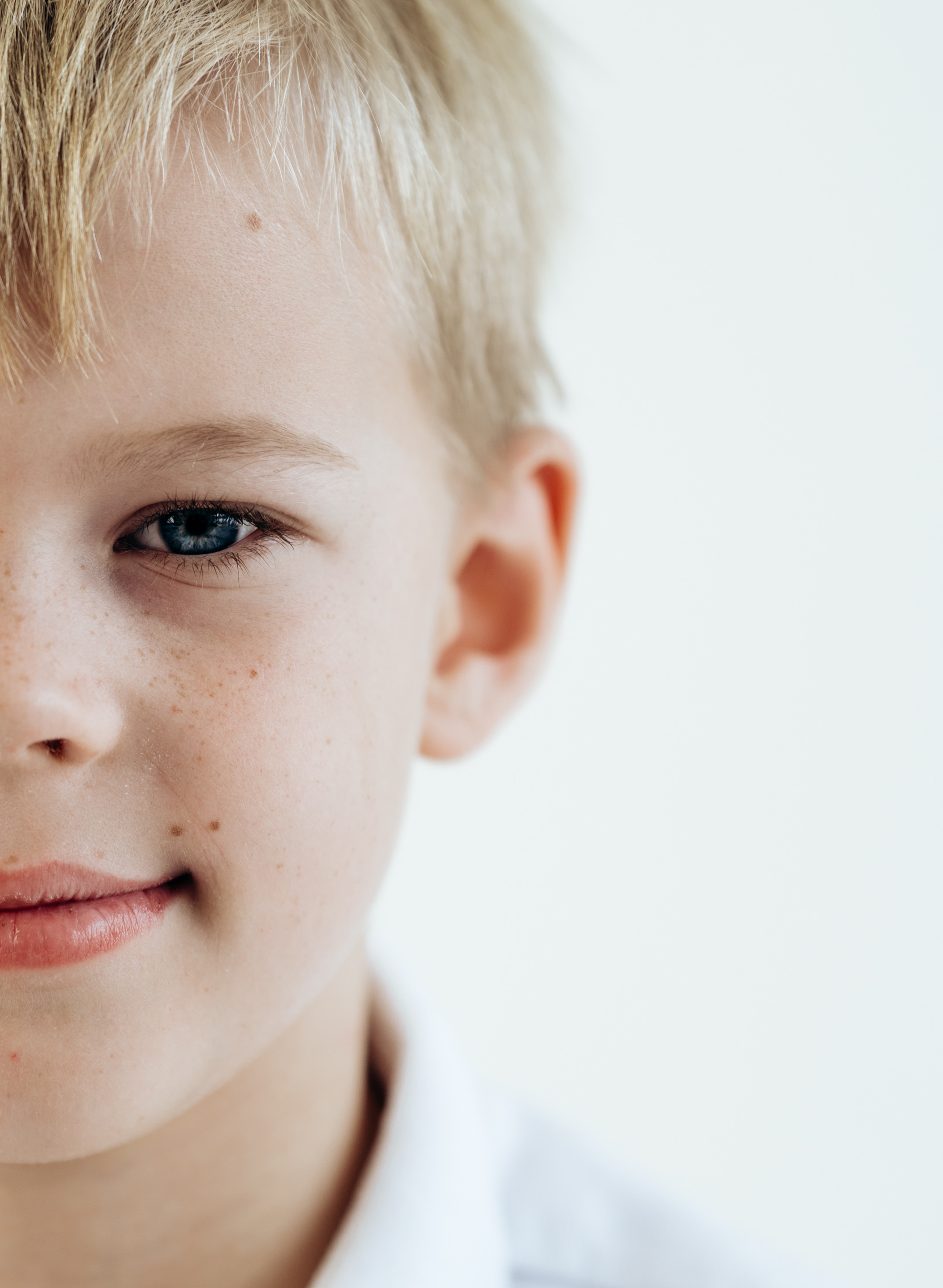 Портретна фотосесія в студії. Professional photographer in Paris — Shybitska Iryna