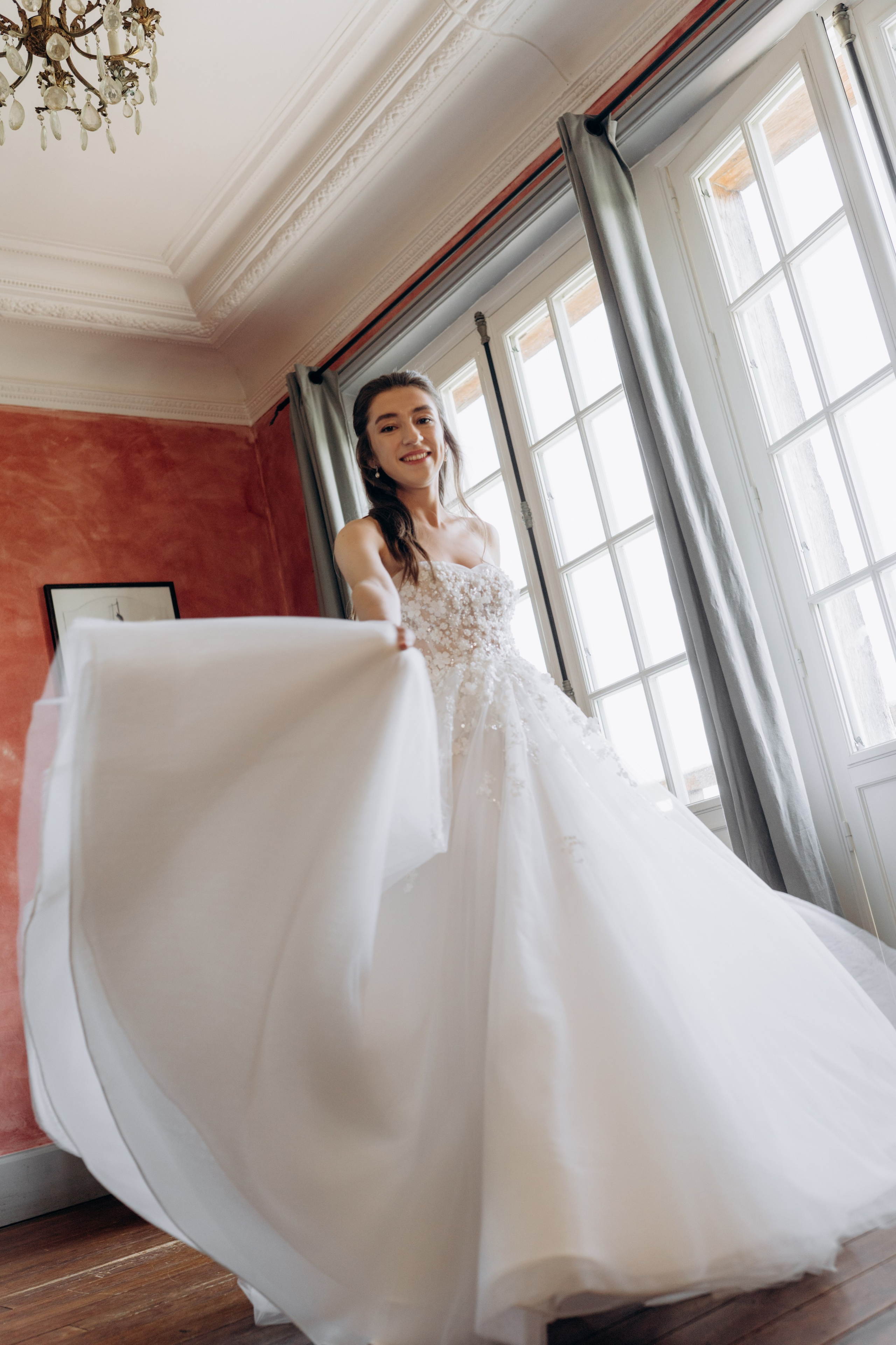 Свадебная фотосессия во французском замке. Professional photographer in Paris — Shybitska Iryna