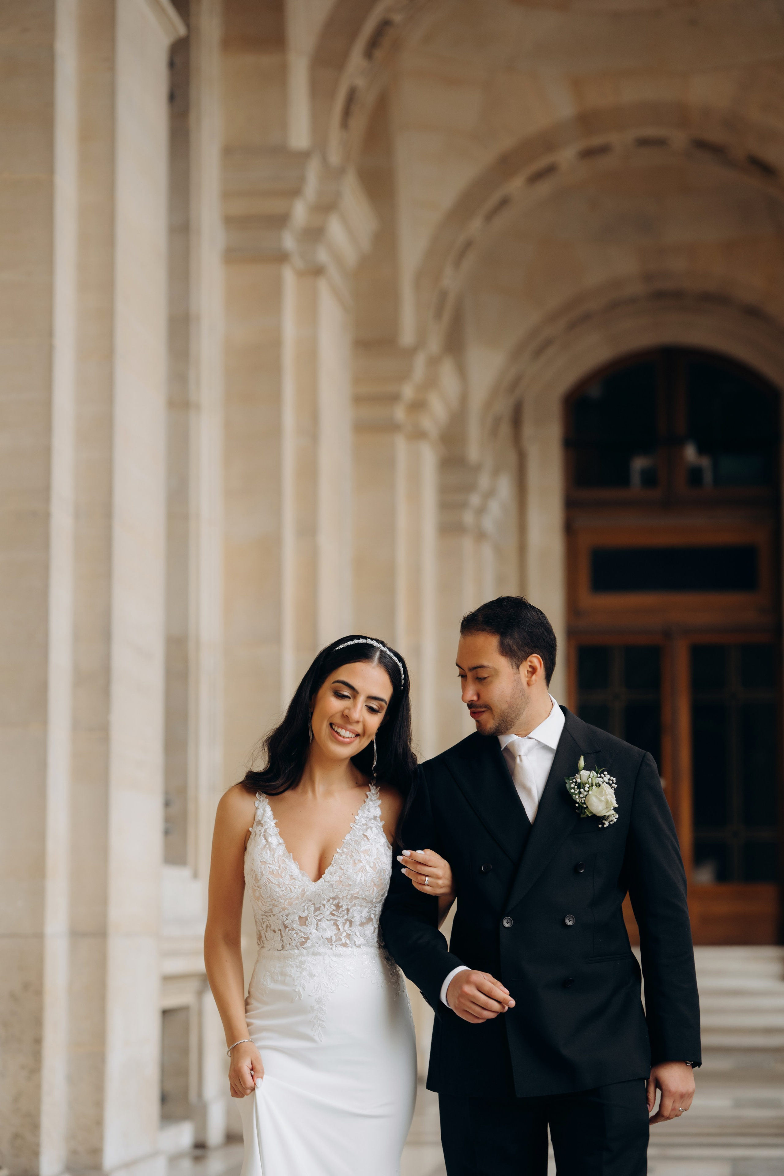 Wedding photo shoot in France_Cabriolet_Paris. Professional photographer in Paris — Shybitska Iryna