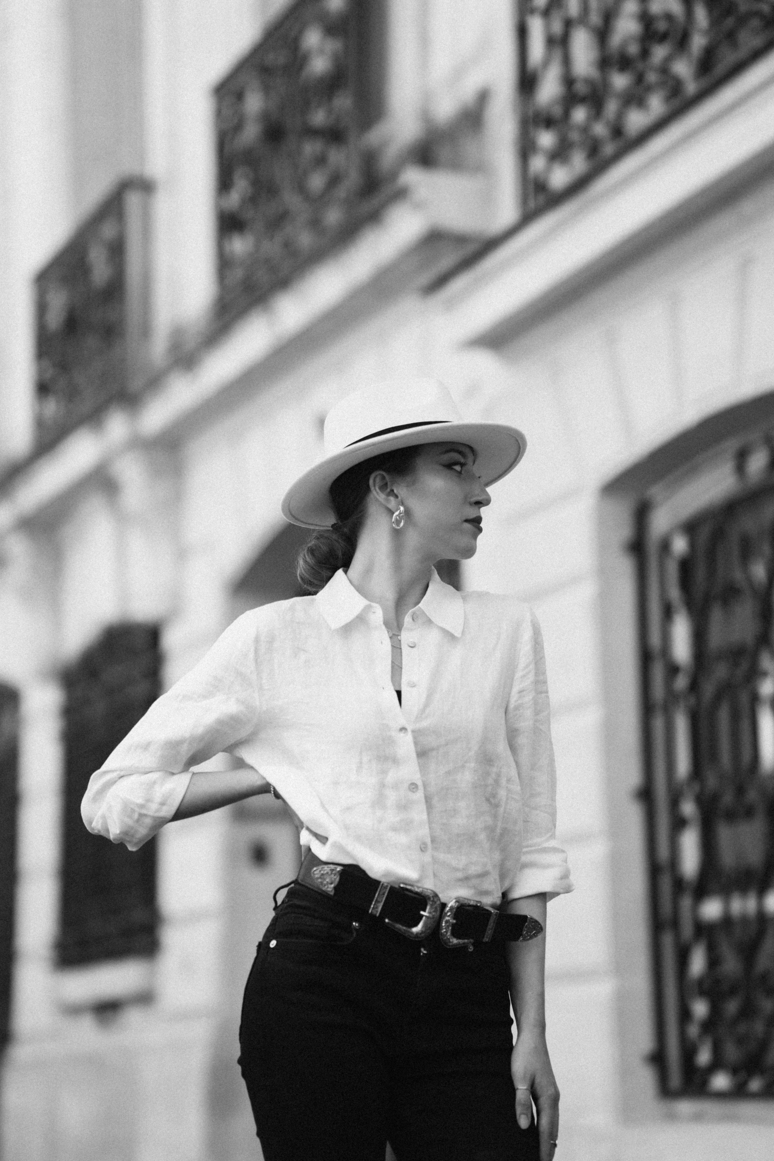 Photo shoot on the streets of Paris. Professional photographer in Paris — Shybitska Iryna