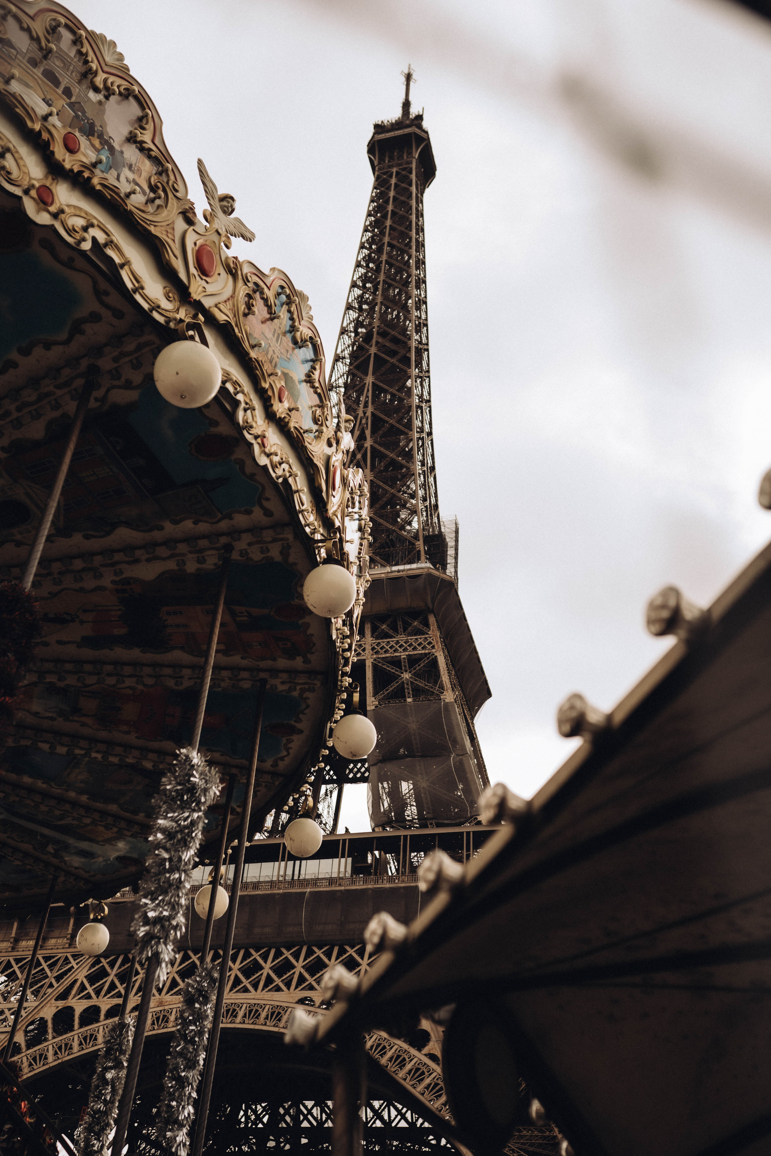 Eiffel Tower — Photo session lasts 2 hours. Professional photographer in Paris — Shybitska Iryna