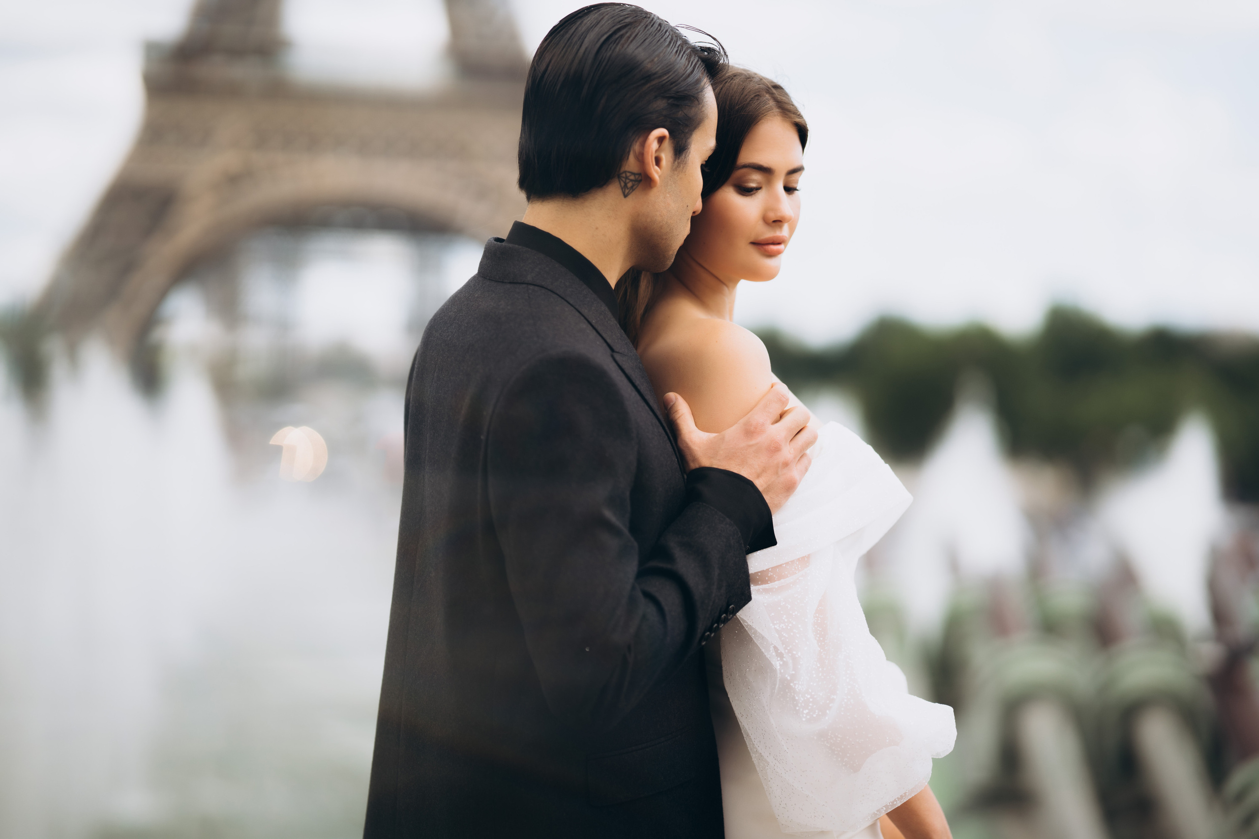Wedding photo shoot in Paris. Professional photographer in Paris — Shybitska Iryna
