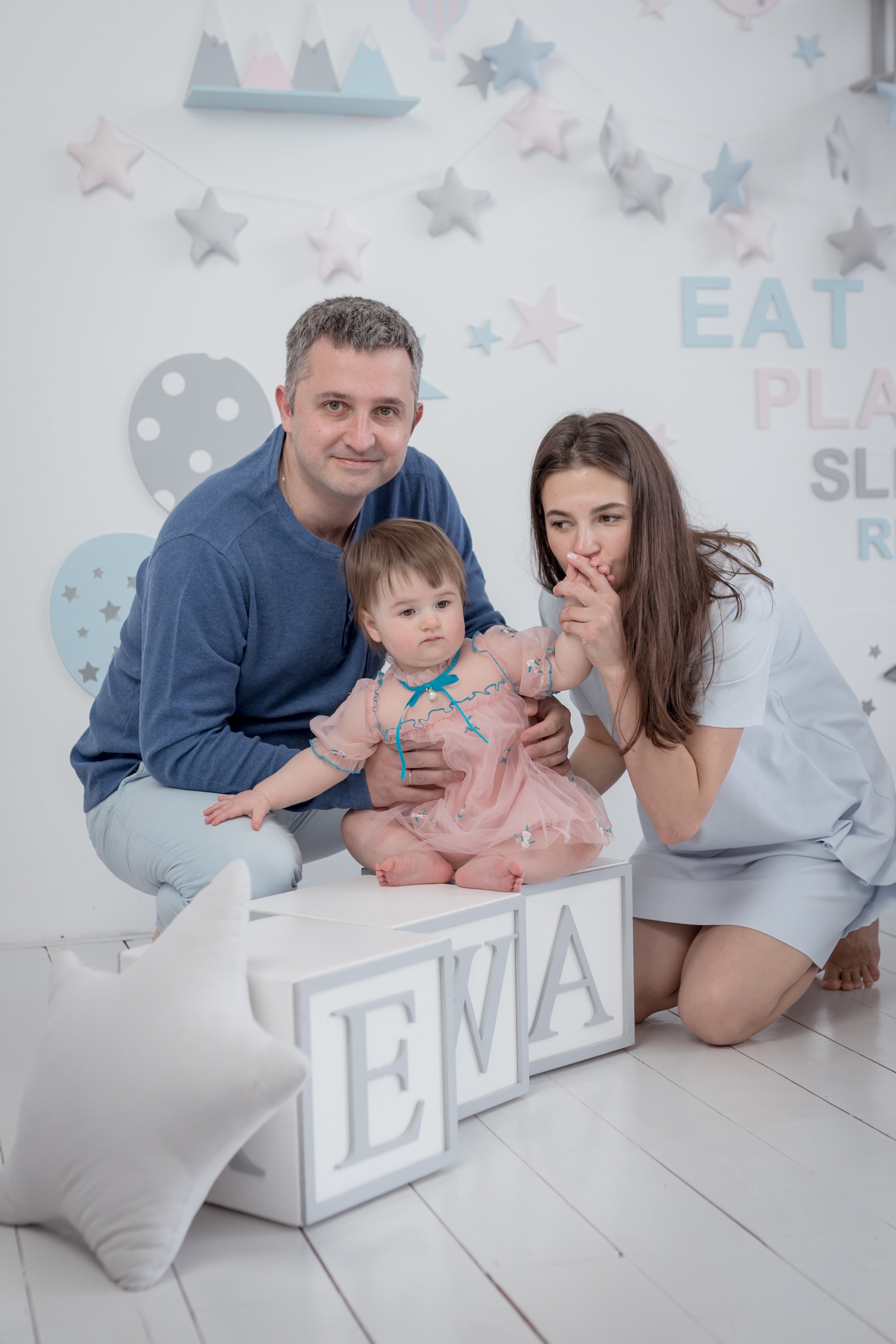 Фотосесія в милій студії PLAY. Professional photographer in Paris — Shybitska Iryna