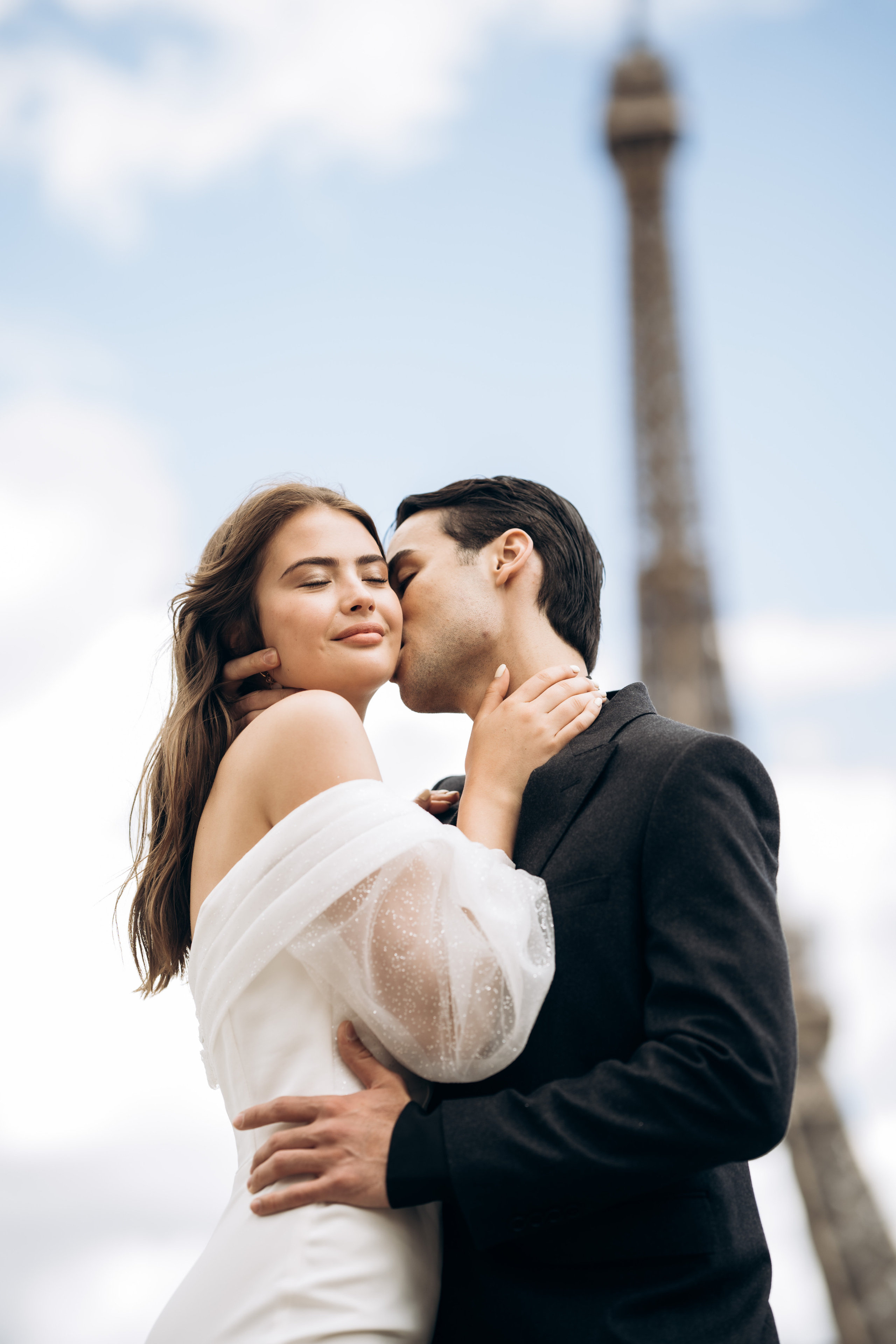 Wedding photo shoot in Paris. Professional photographer in Paris — Shybitska Iryna
