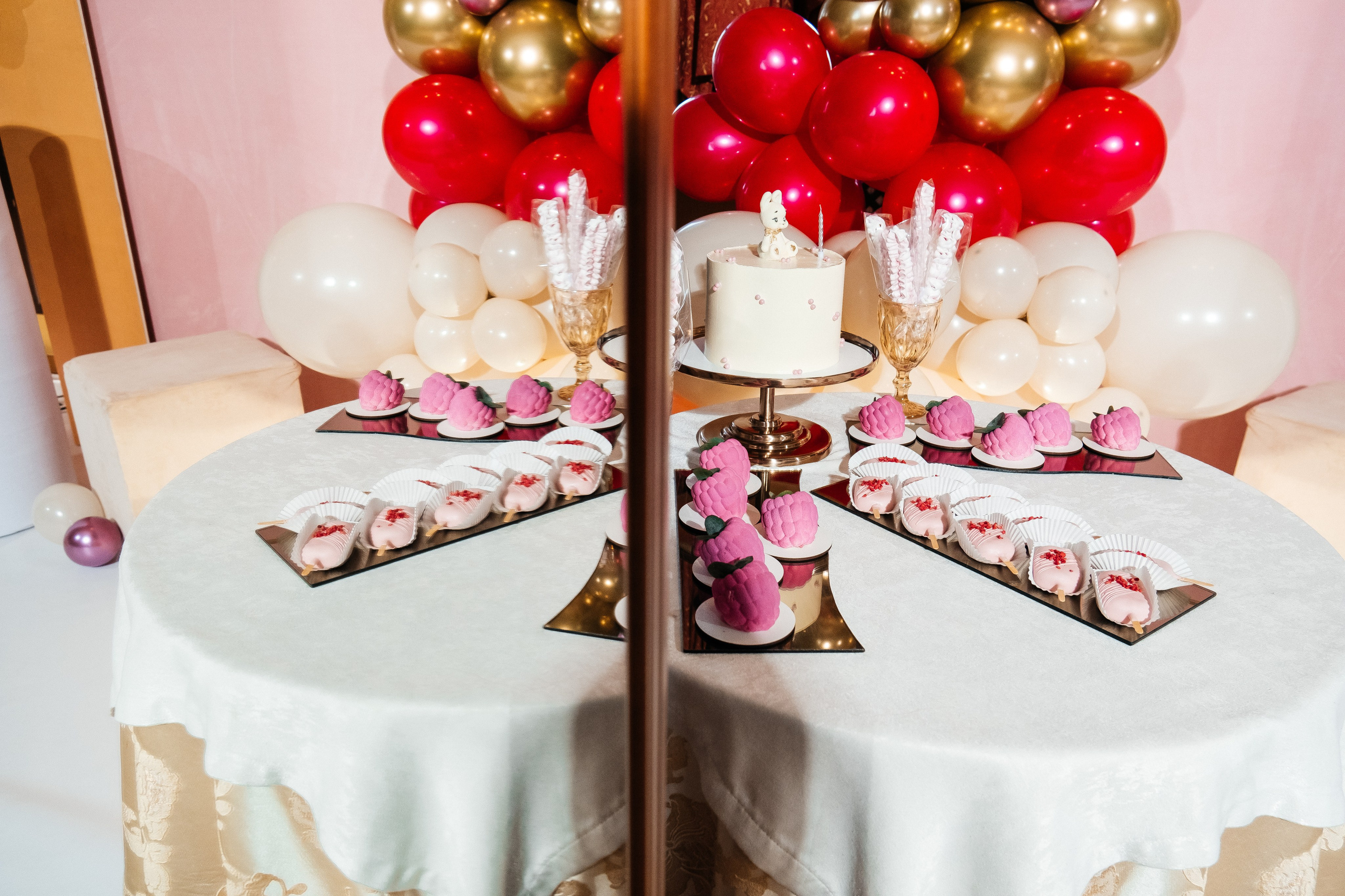 One year. Плотиця Олександр. Весільний та сімейний фотограф