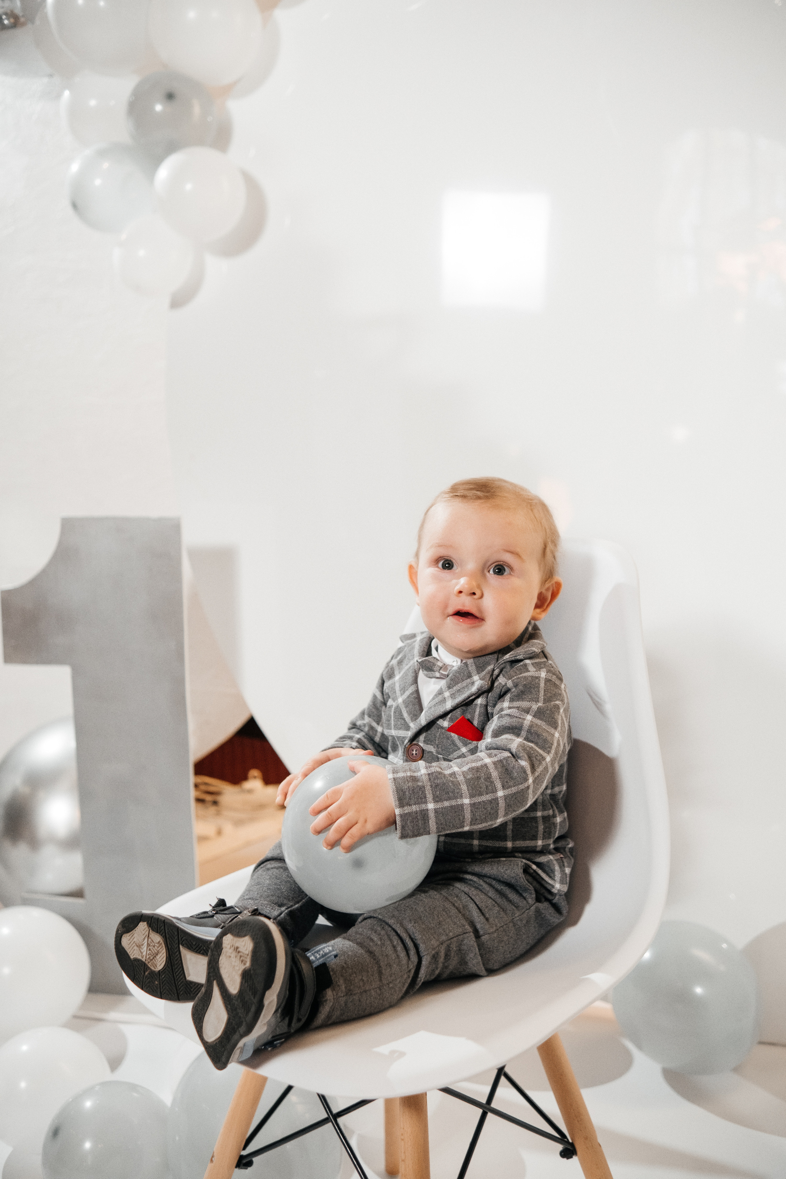 Дані 1. Плотиця Олександр. Весільний та сімейний фотограф