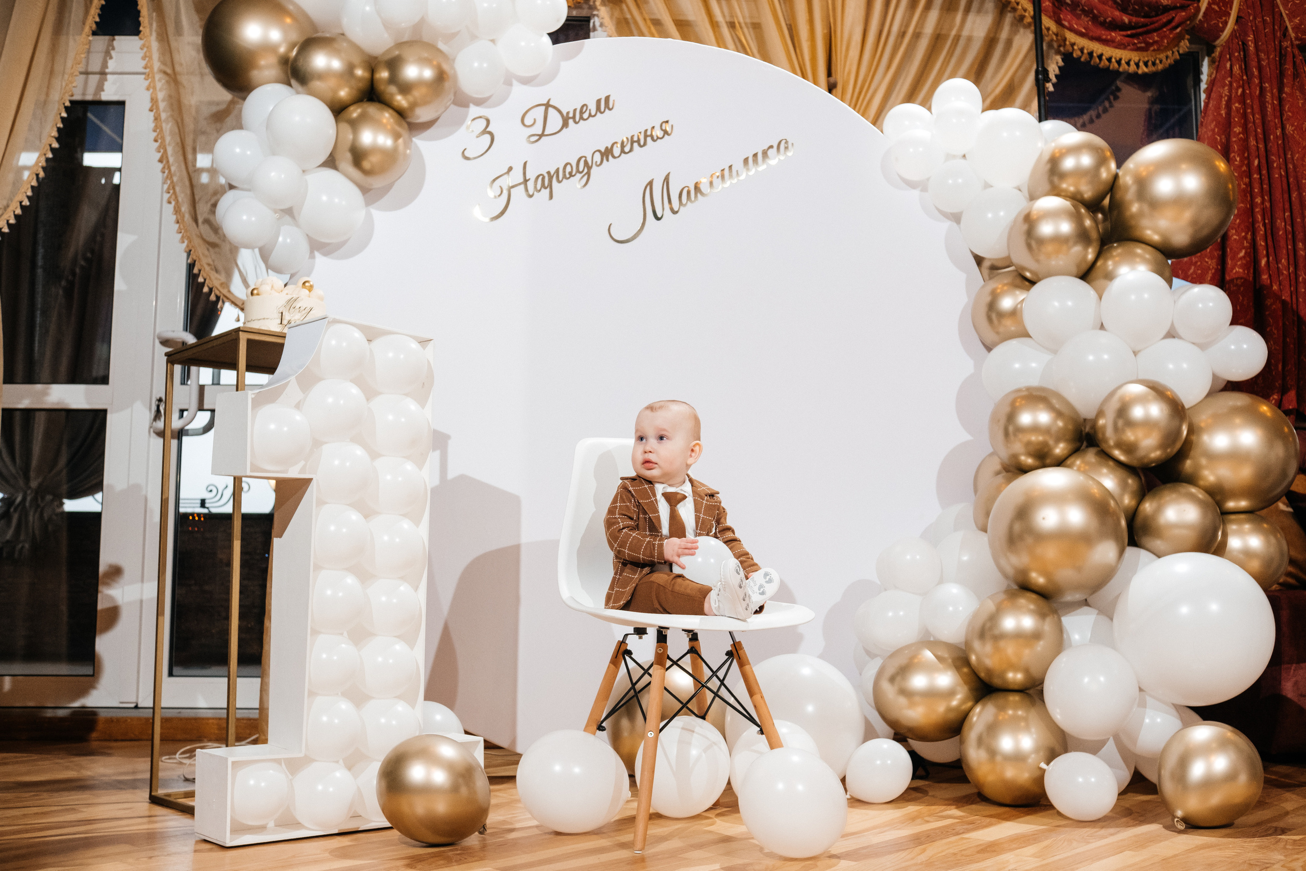 Максу 1. Плотиця Олександр. Весільний та сімейний фотограф