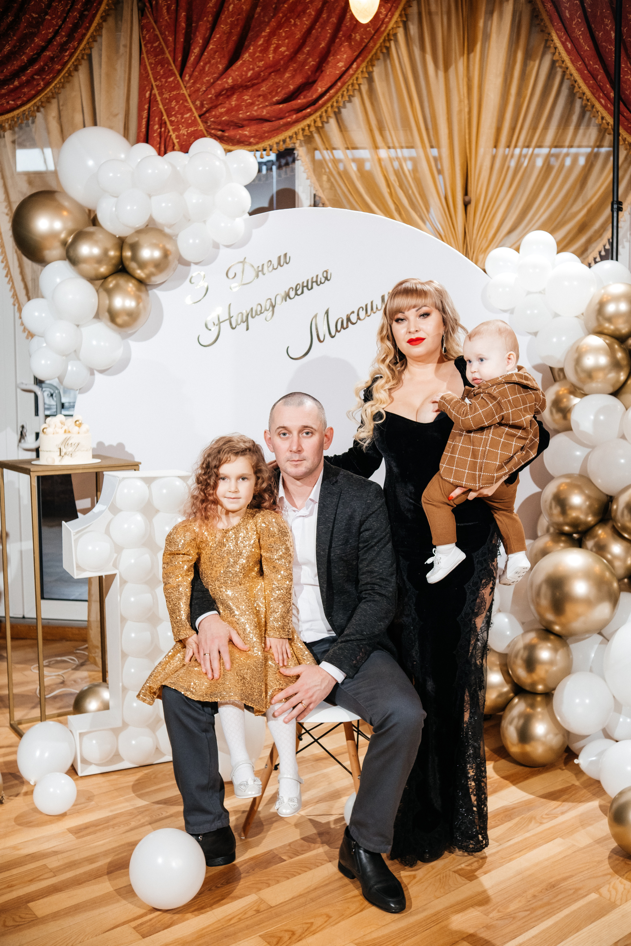 Максу 1. Плотиця Олександр. Весільний та сімейний фотограф