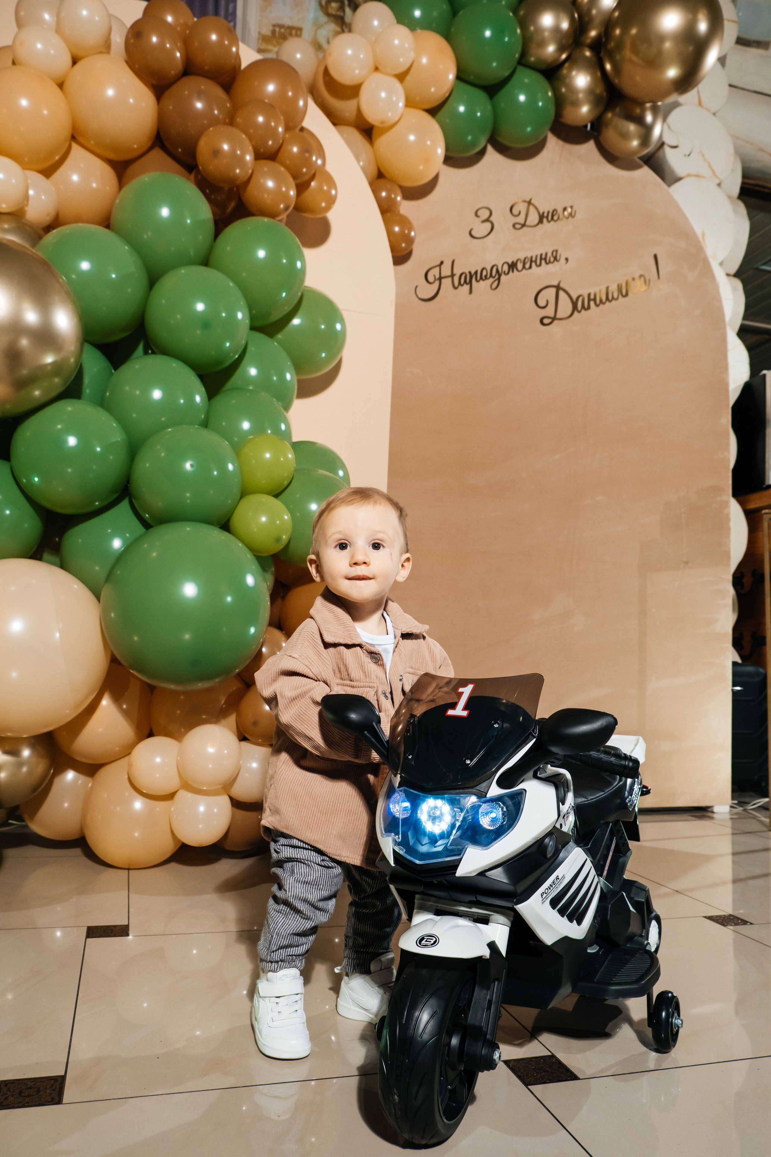 Данилко. Плотиця Олександр. Весільний та сімейний фотограф