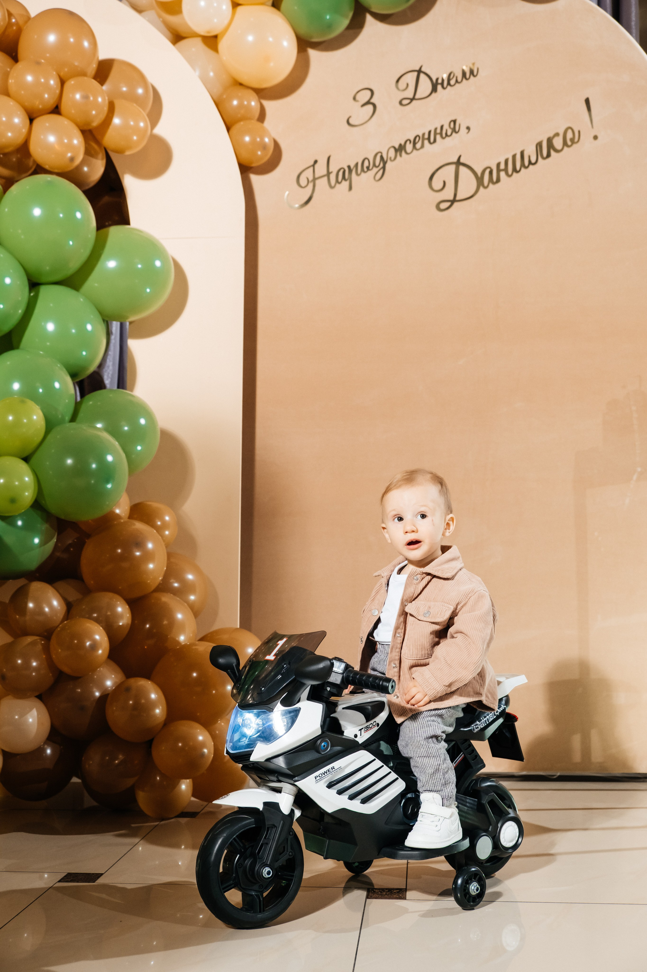 Данилко. Плотиця Олександр. Весільний та сімейний фотограф