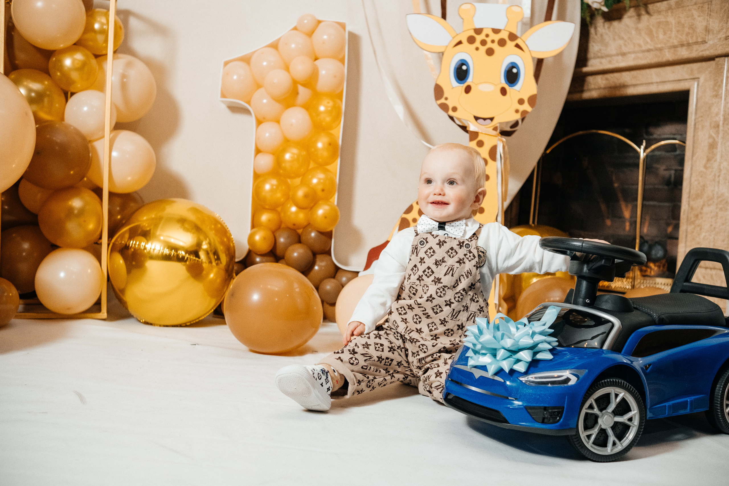 LEON 1 year. Плотиця Олександр. Весільний та сімейний фотограф