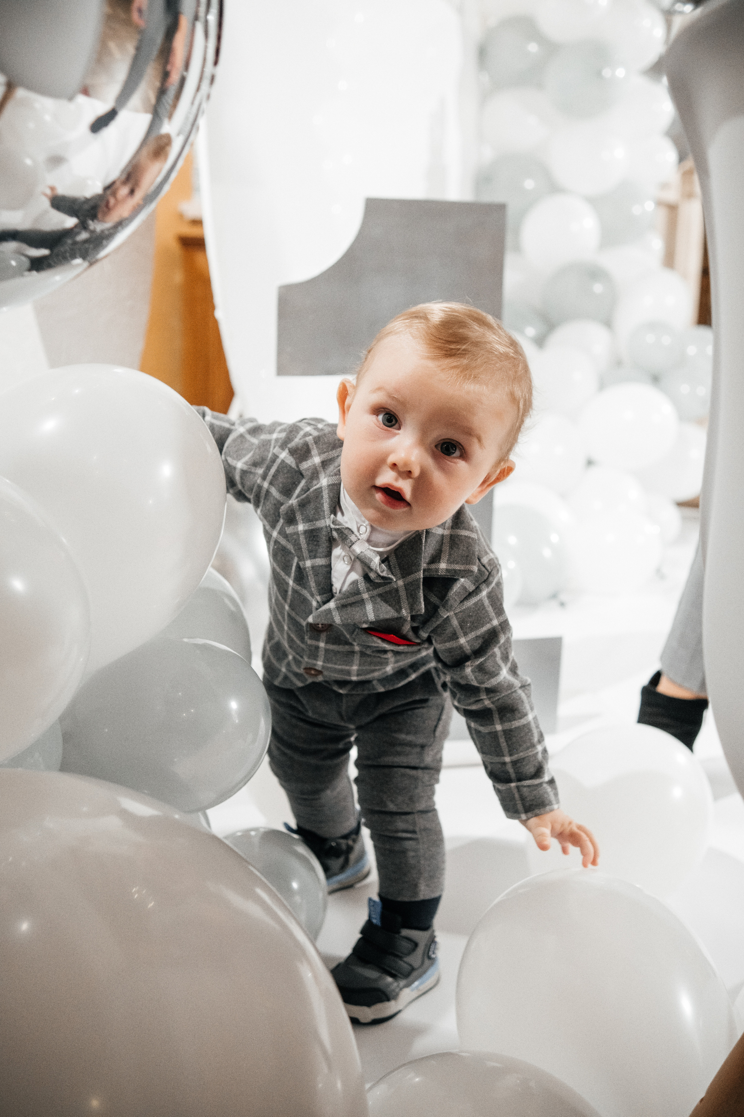 Дані 1. Плотиця Олександр. Весільний та сімейний фотограф