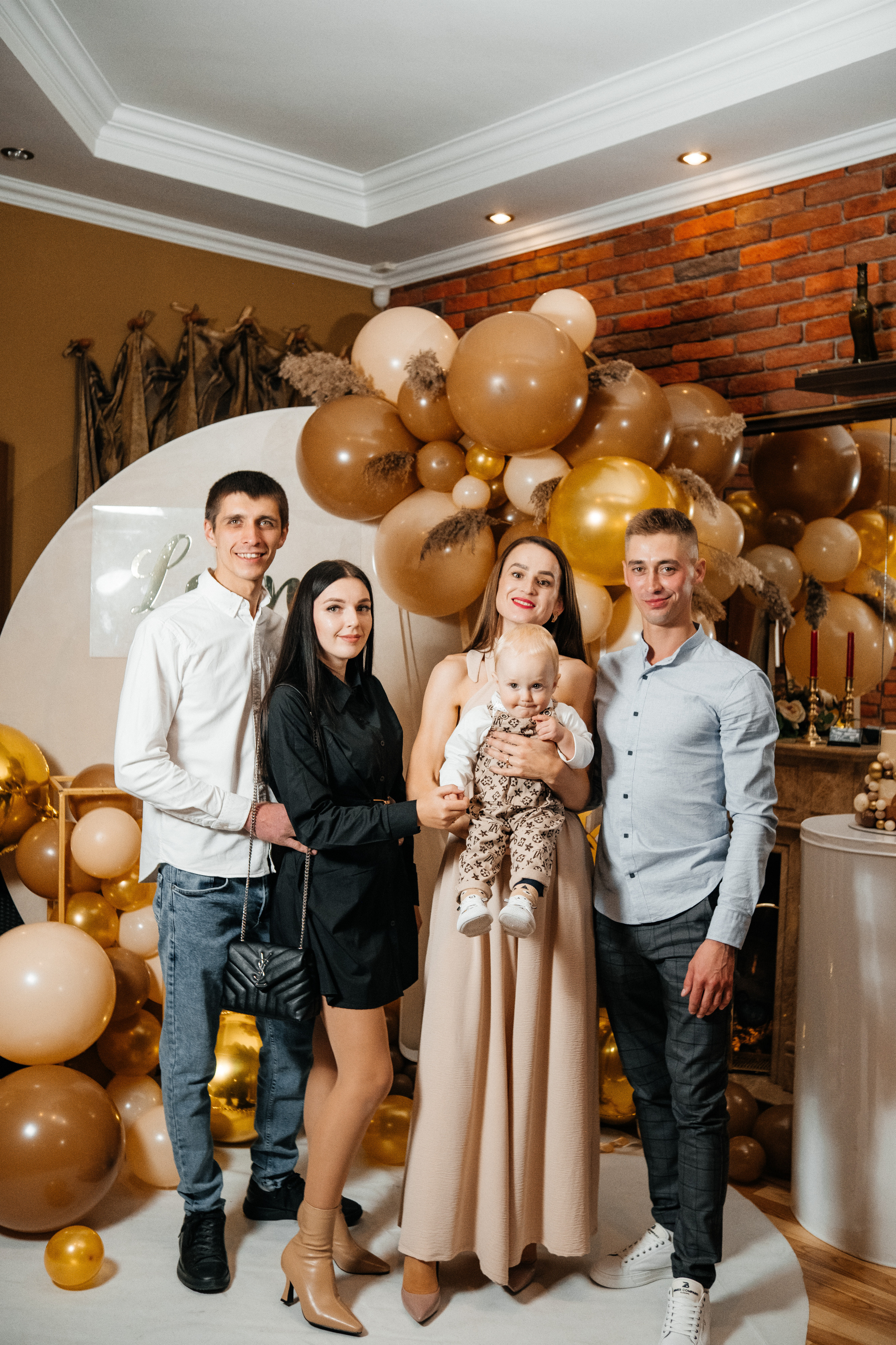 LEON 1 year. Плотиця Олександр. Весільний та сімейний фотограф