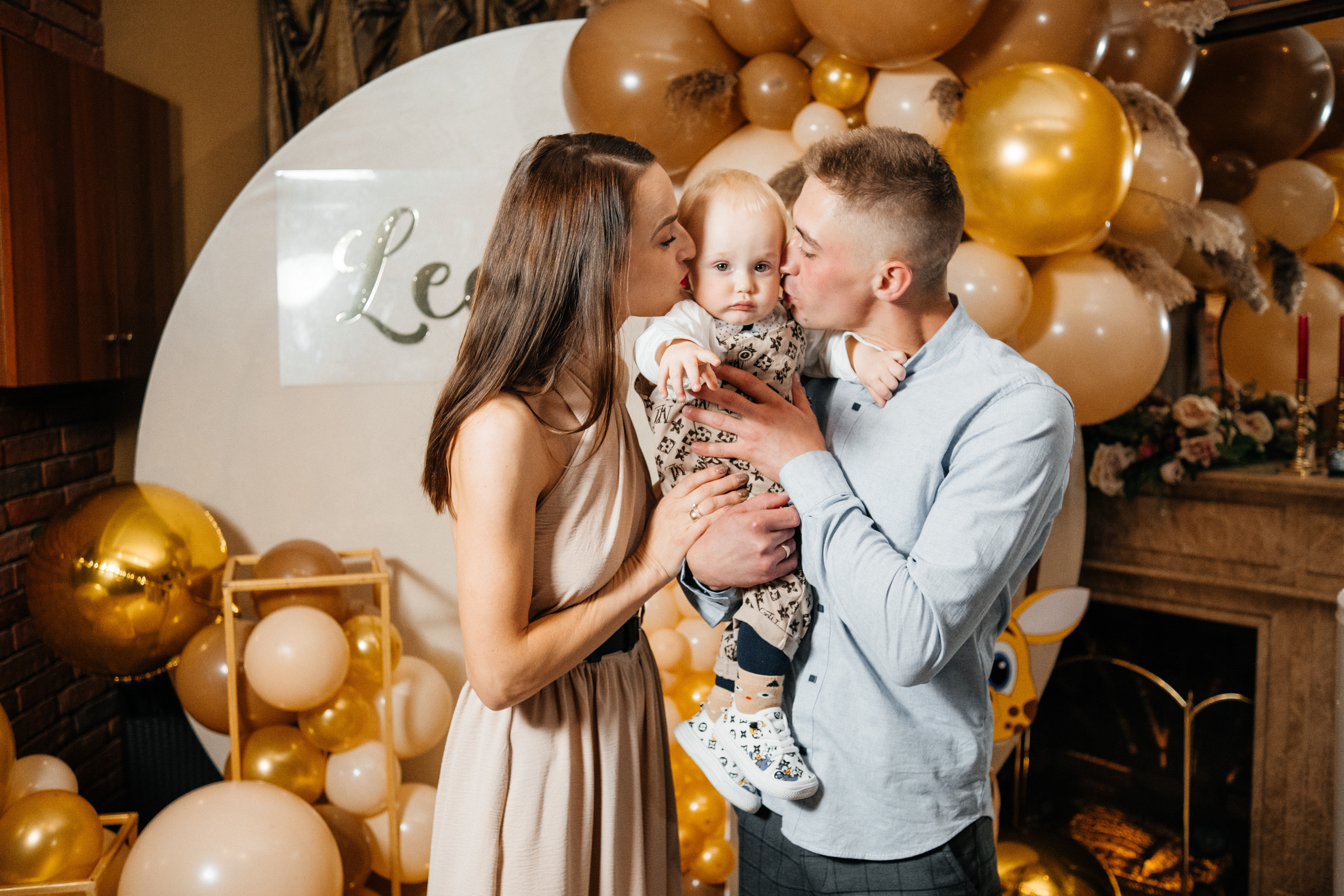 LEON 1 year. Плотиця Олександр. Весільний та сімейний фотограф