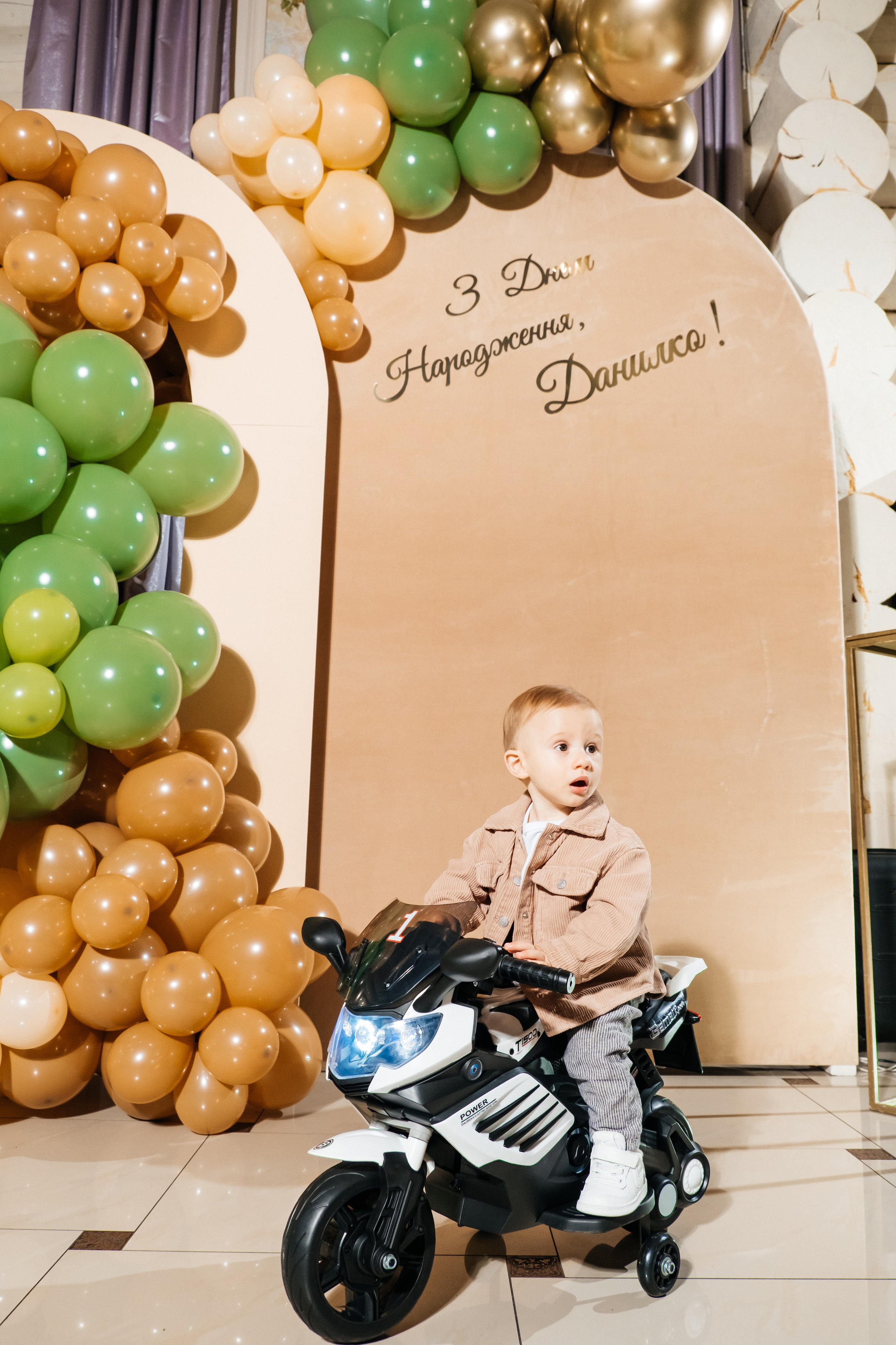 Данилко. Плотиця Олександр. Весільний та сімейний фотограф