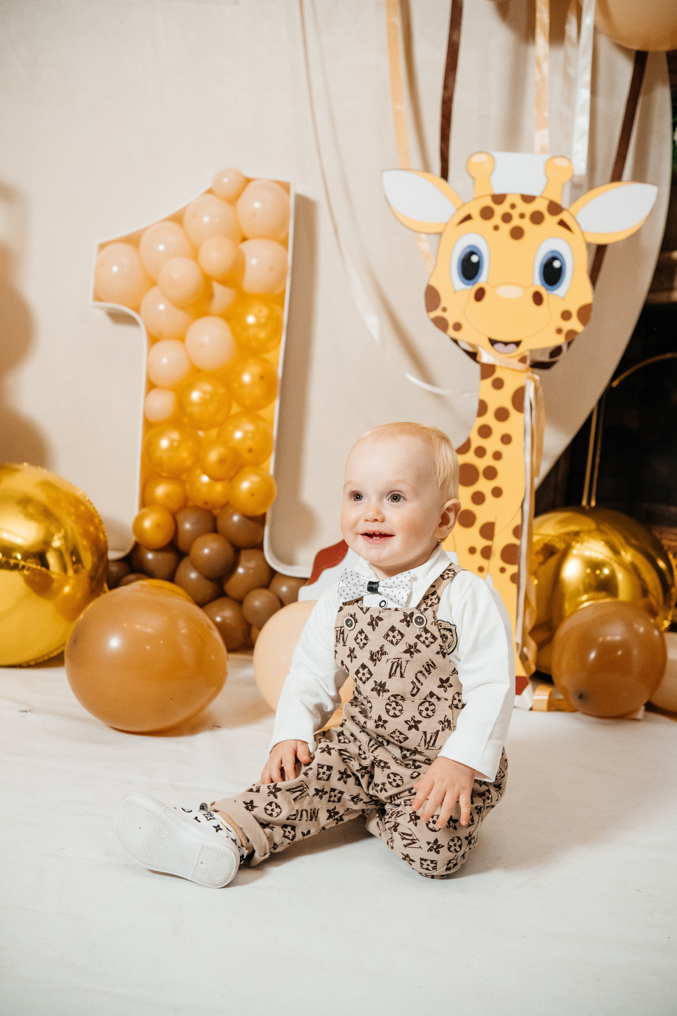 LEON 1 year. Плотиця Олександр. Весільний та сімейний фотограф