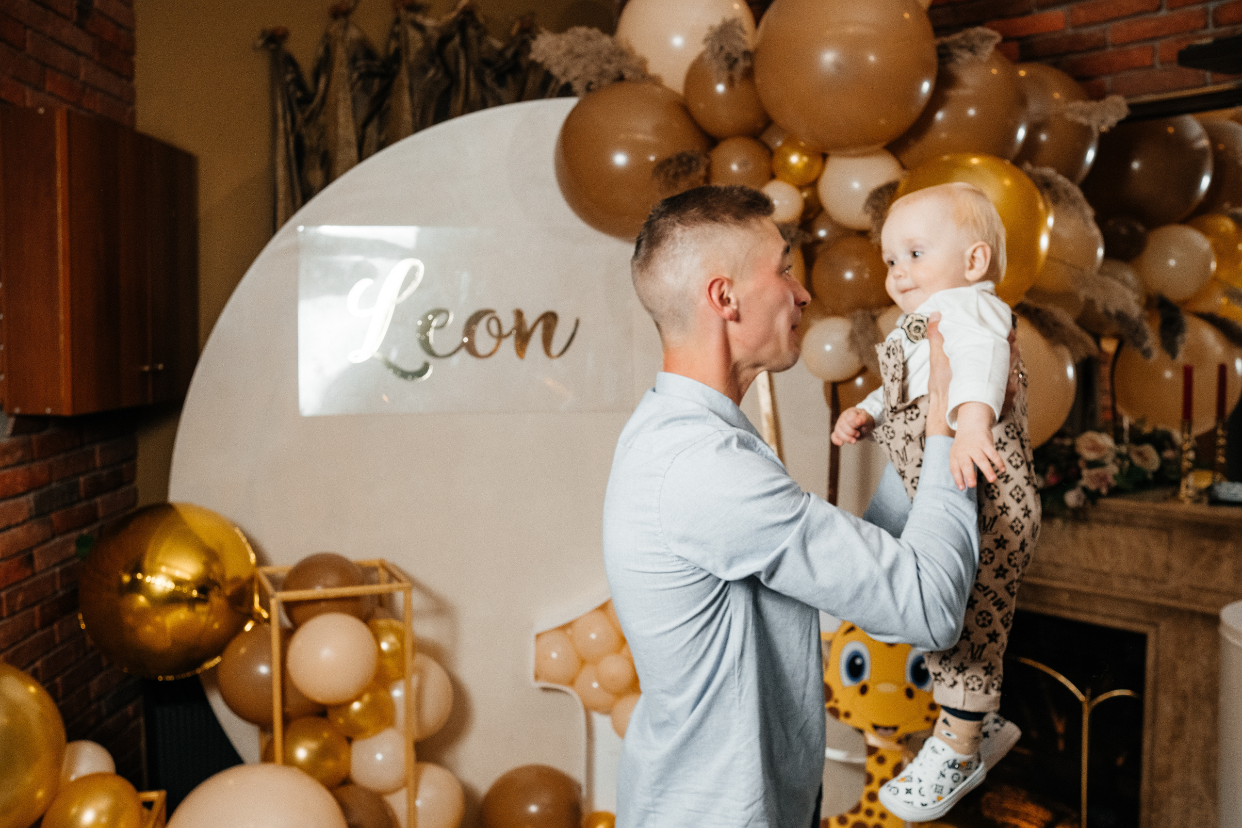 LEON 1 year. Плотиця Олександр. Весільний та сімейний фотограф