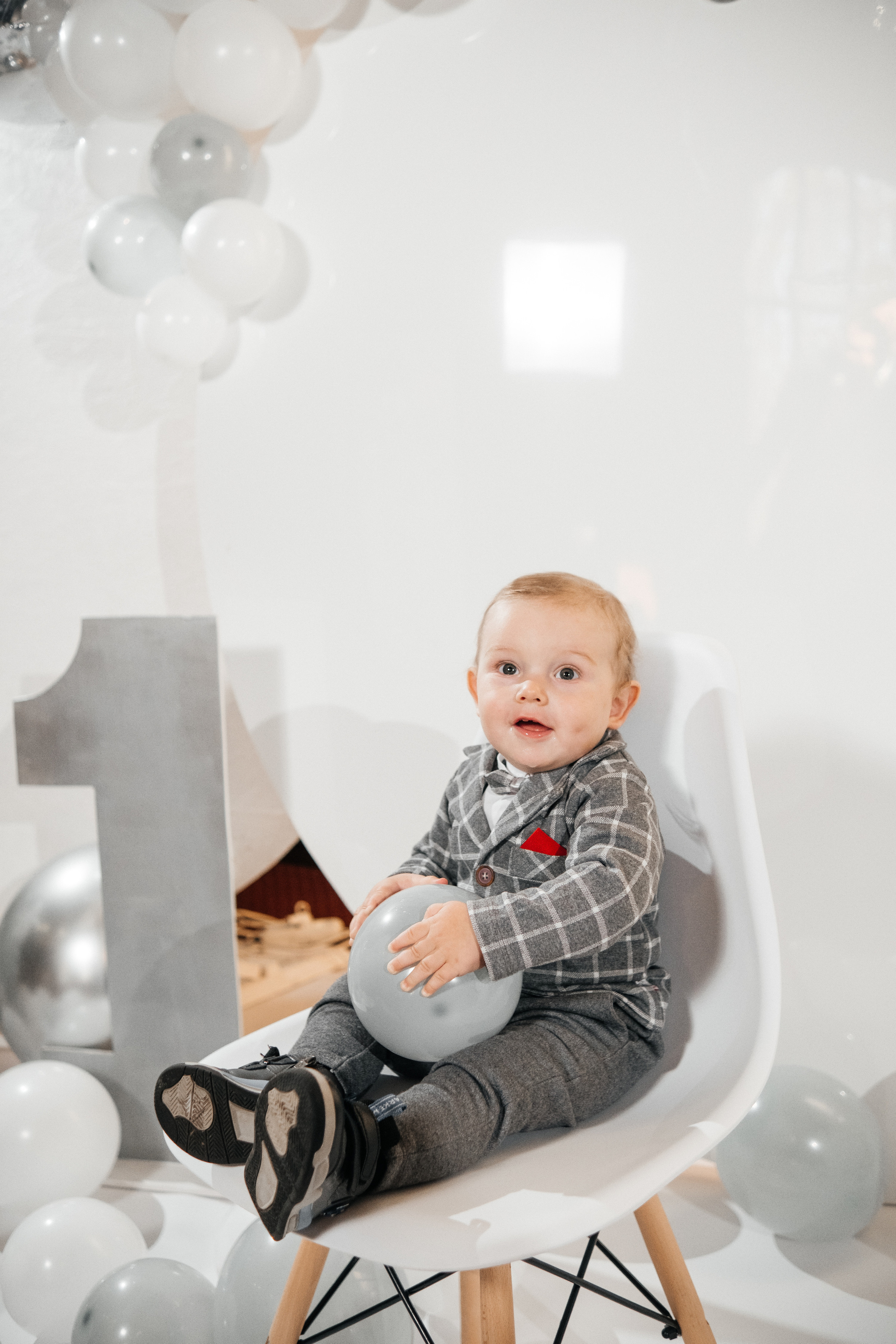 Дані 1. Плотиця Олександр. Весільний та сімейний фотограф