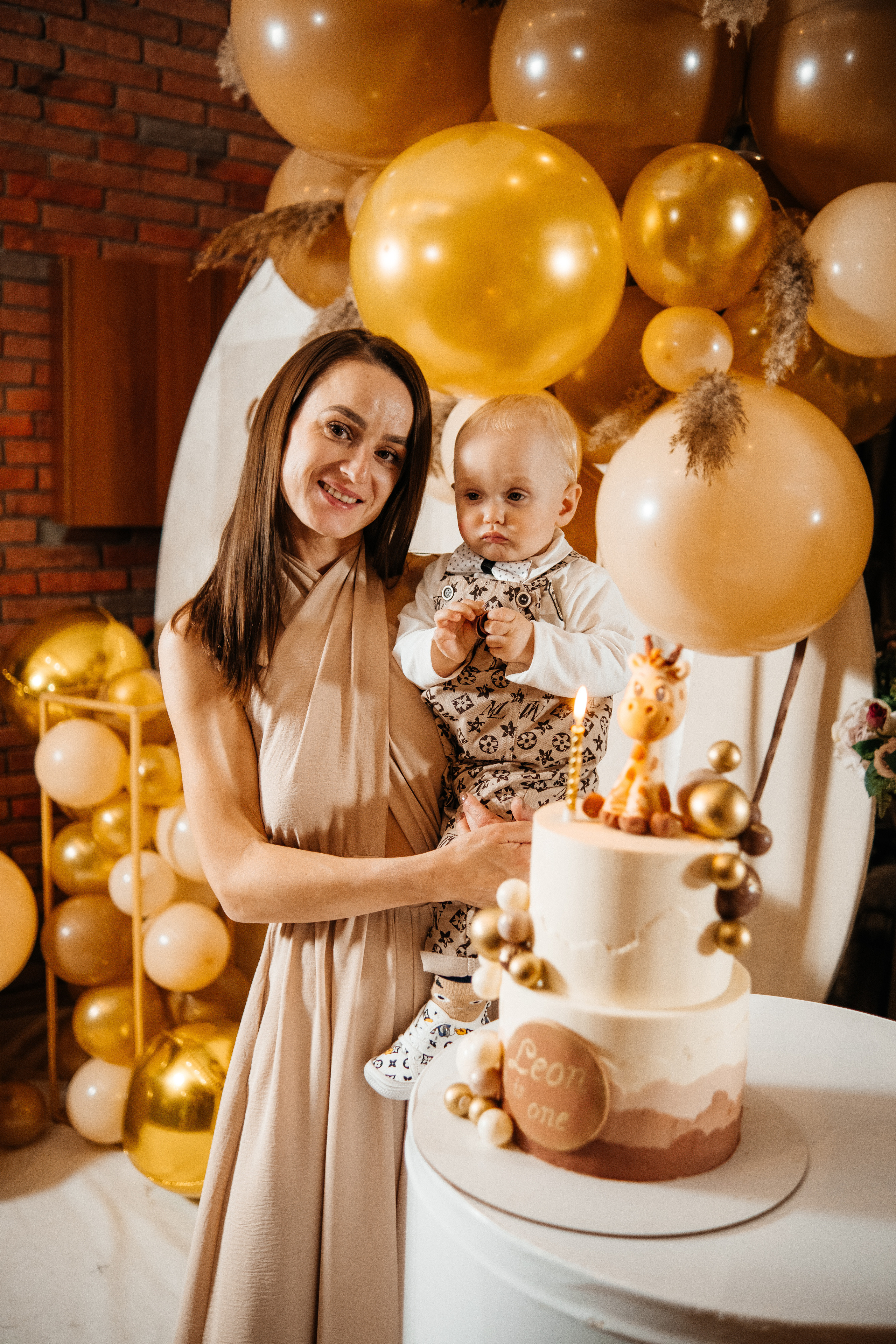 LEON 1 year. Плотиця Олександр. Весільний та сімейний фотограф