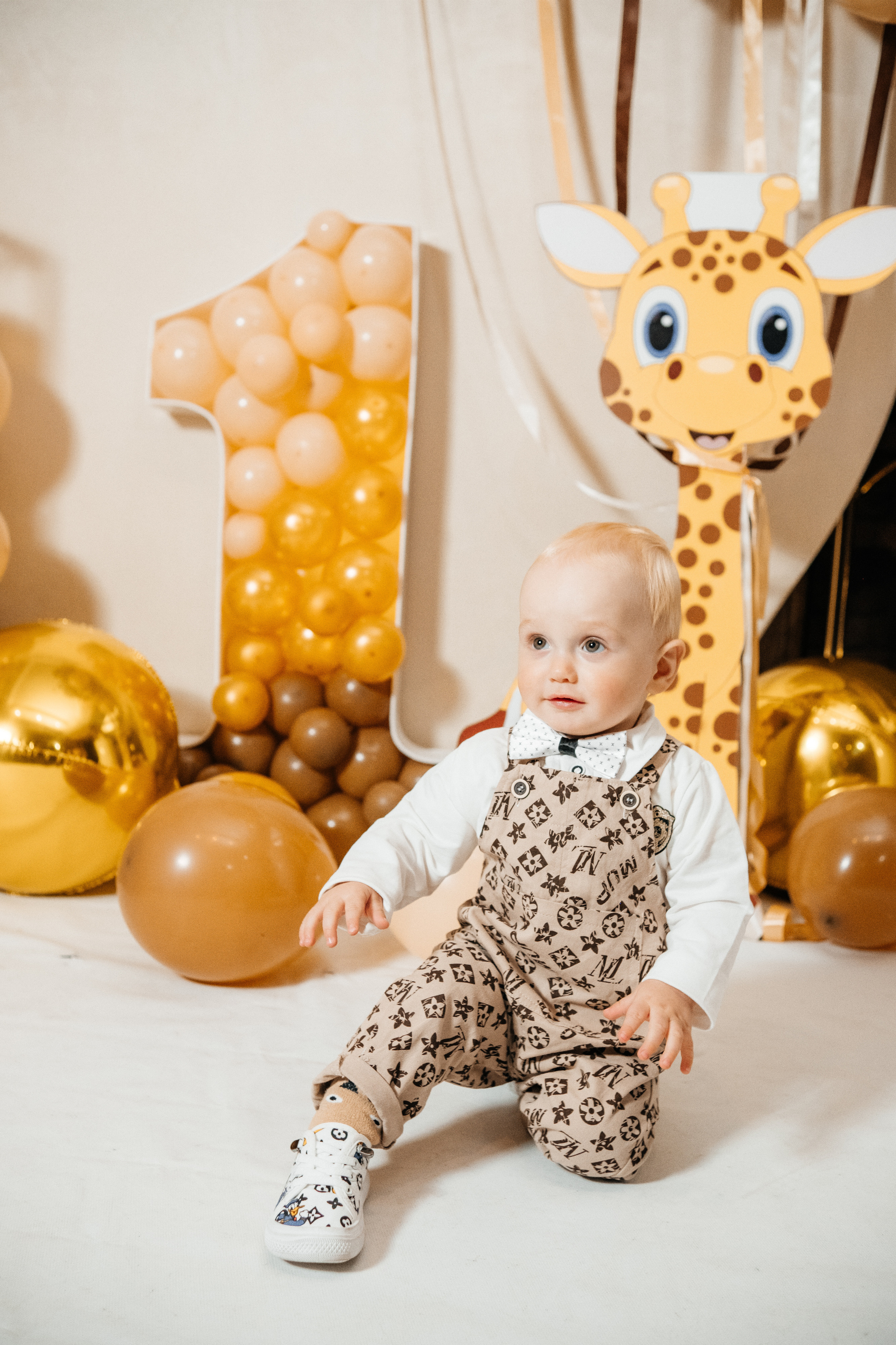 LEON 1 year. Плотиця Олександр. Весільний та сімейний фотограф
