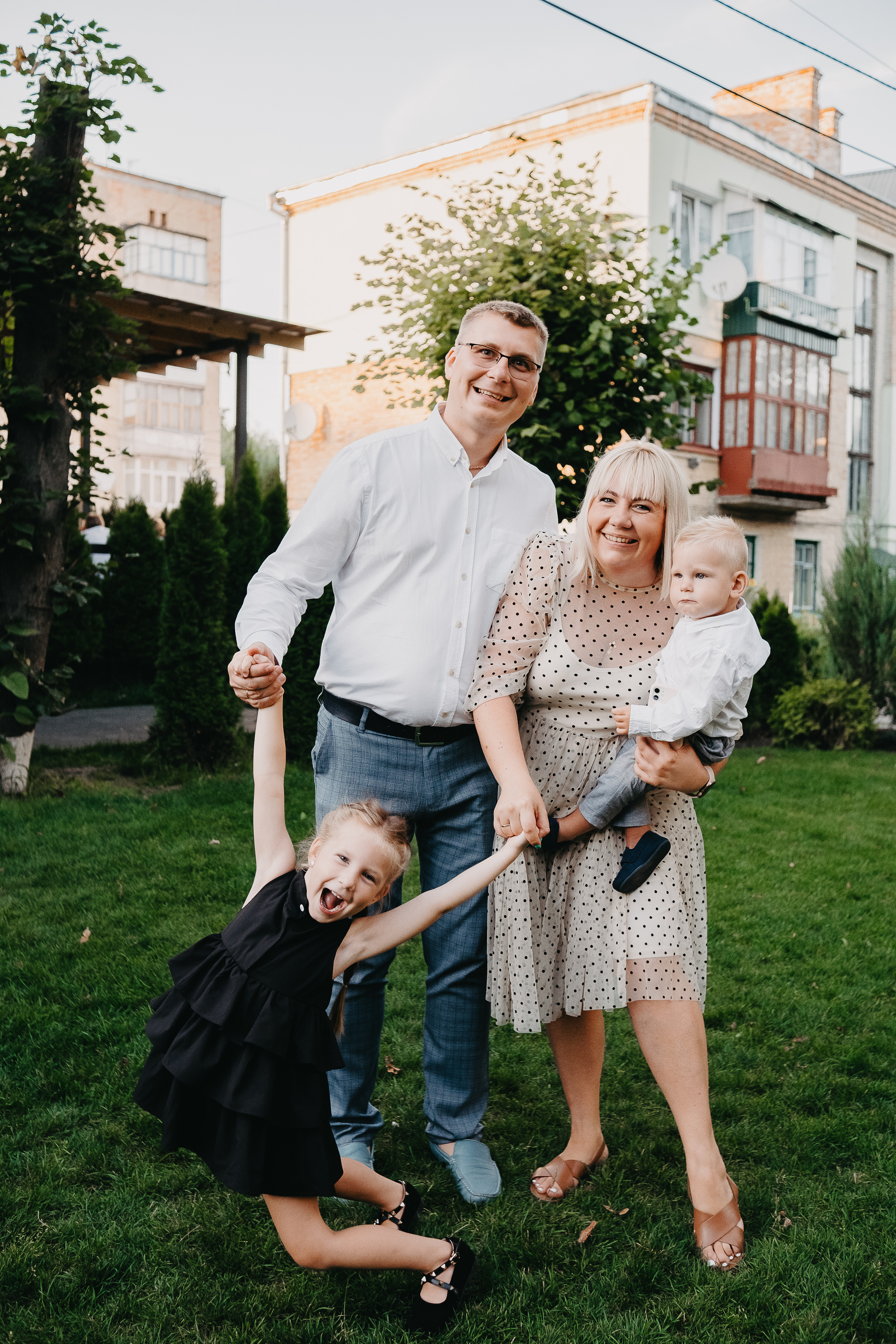 Варі 4. Плотиця Олександр. Весільний та сімейний фотограф