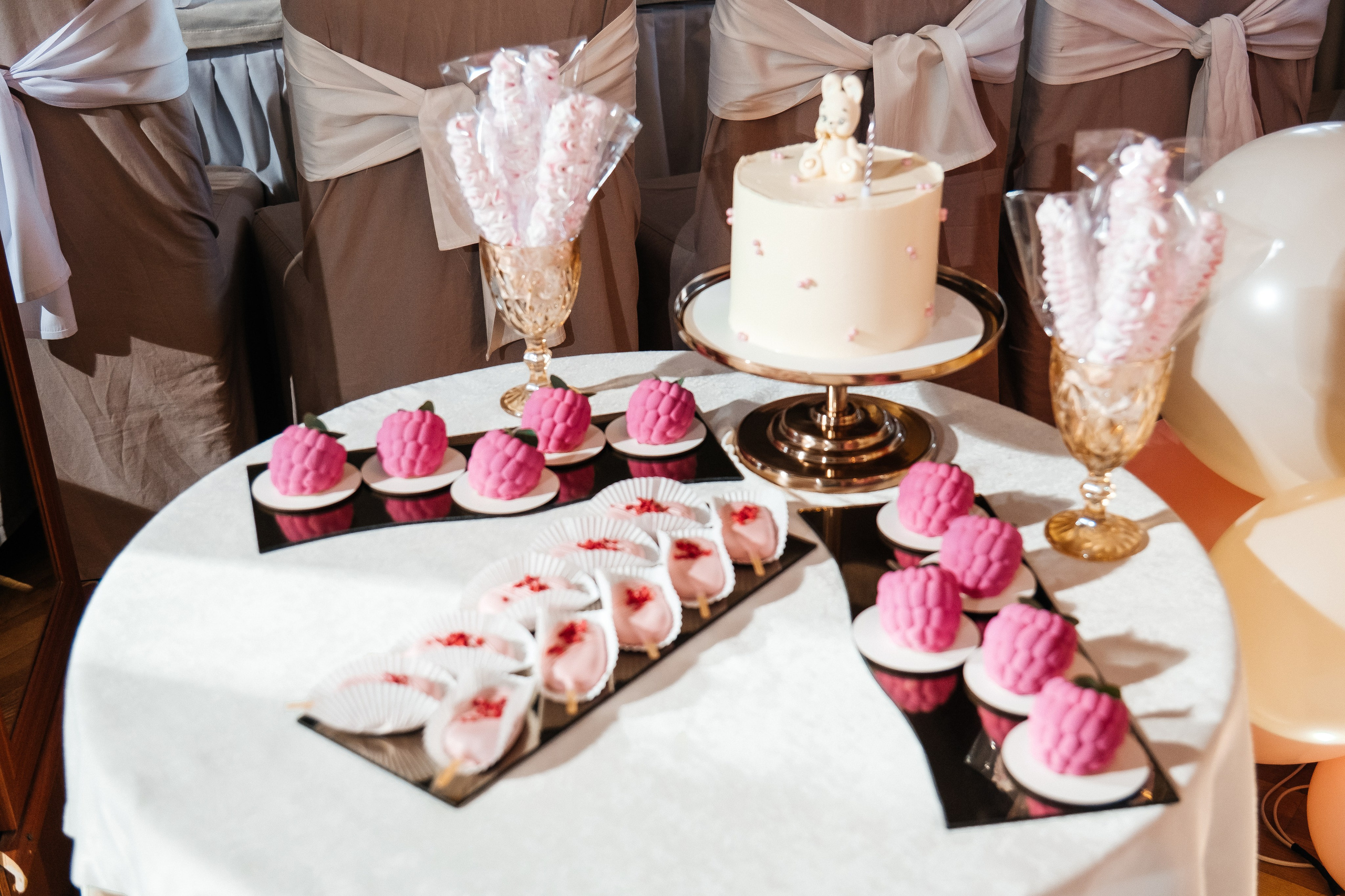 One year. Плотиця Олександр. Весільний та сімейний фотограф