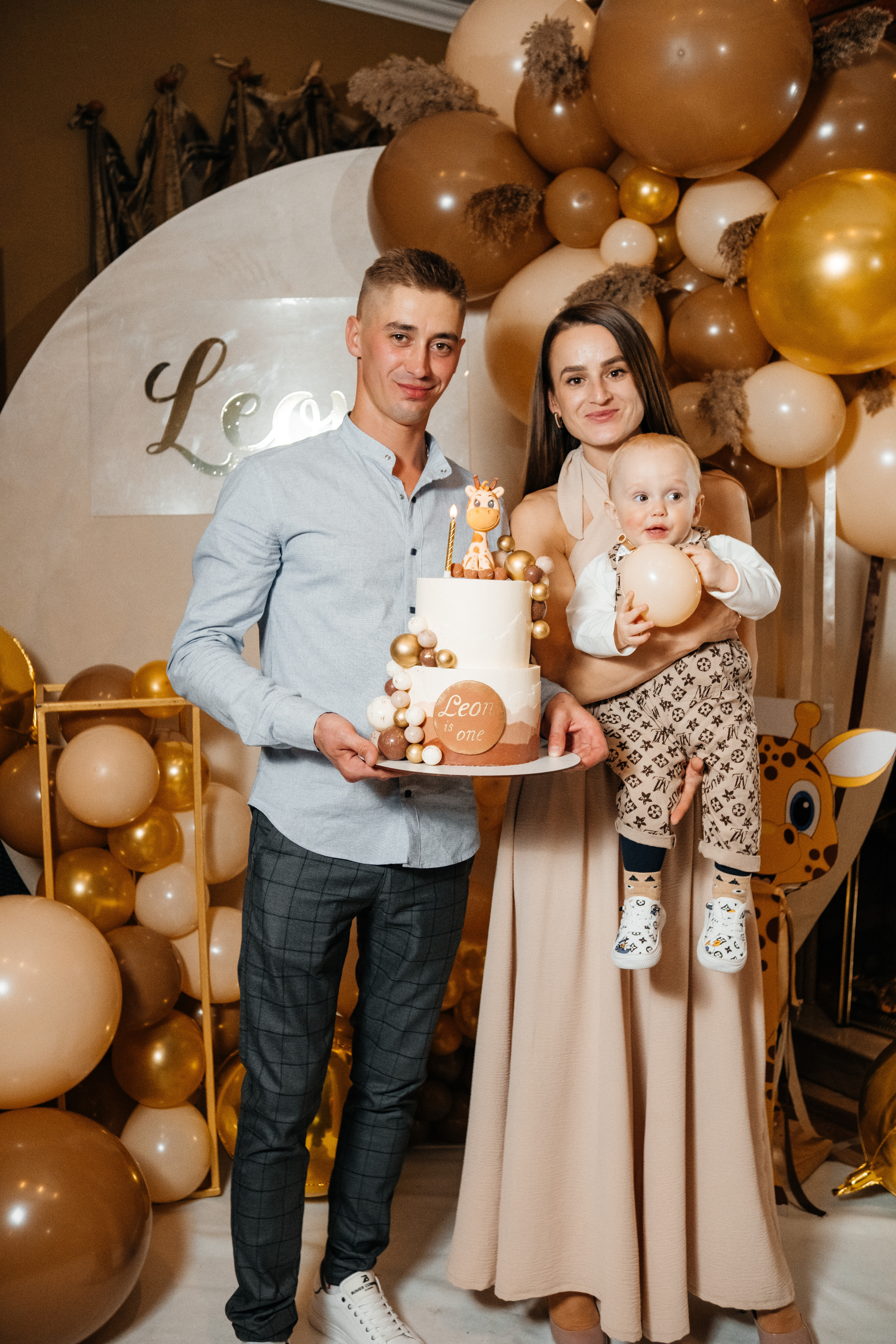 LEON 1 year. Плотиця Олександр. Весільний та сімейний фотограф