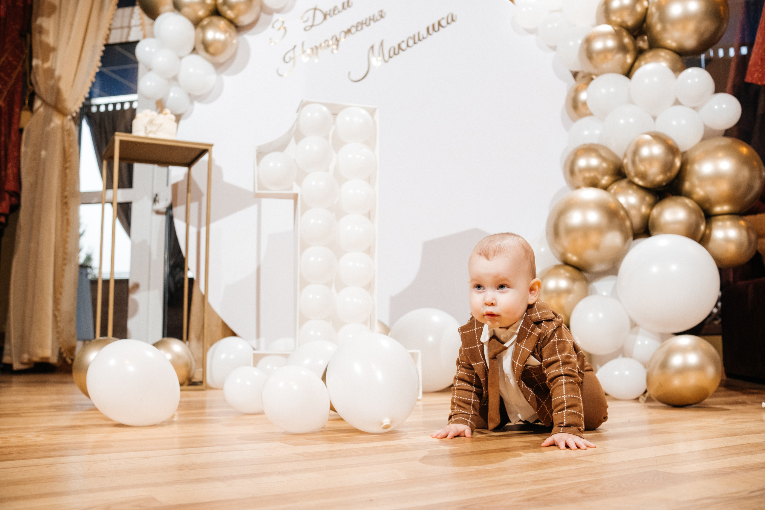 Максу 1. Плотиця Олександр. Весільний та сімейний фотограф