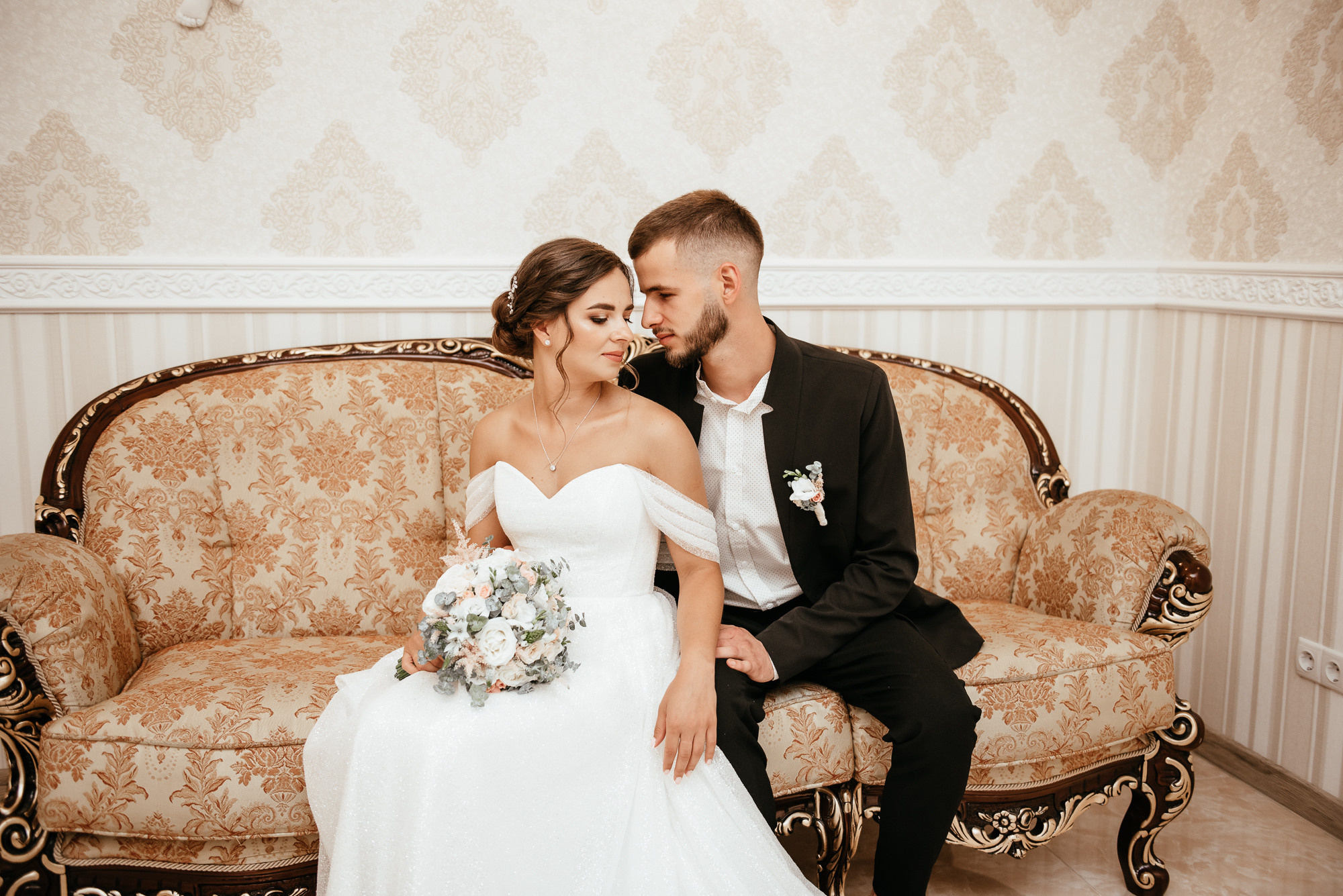 Формат свадебной съёмки роспись и прогулка. Весільний та сімейний фотограф у Запоріжжі Юлія Васьків