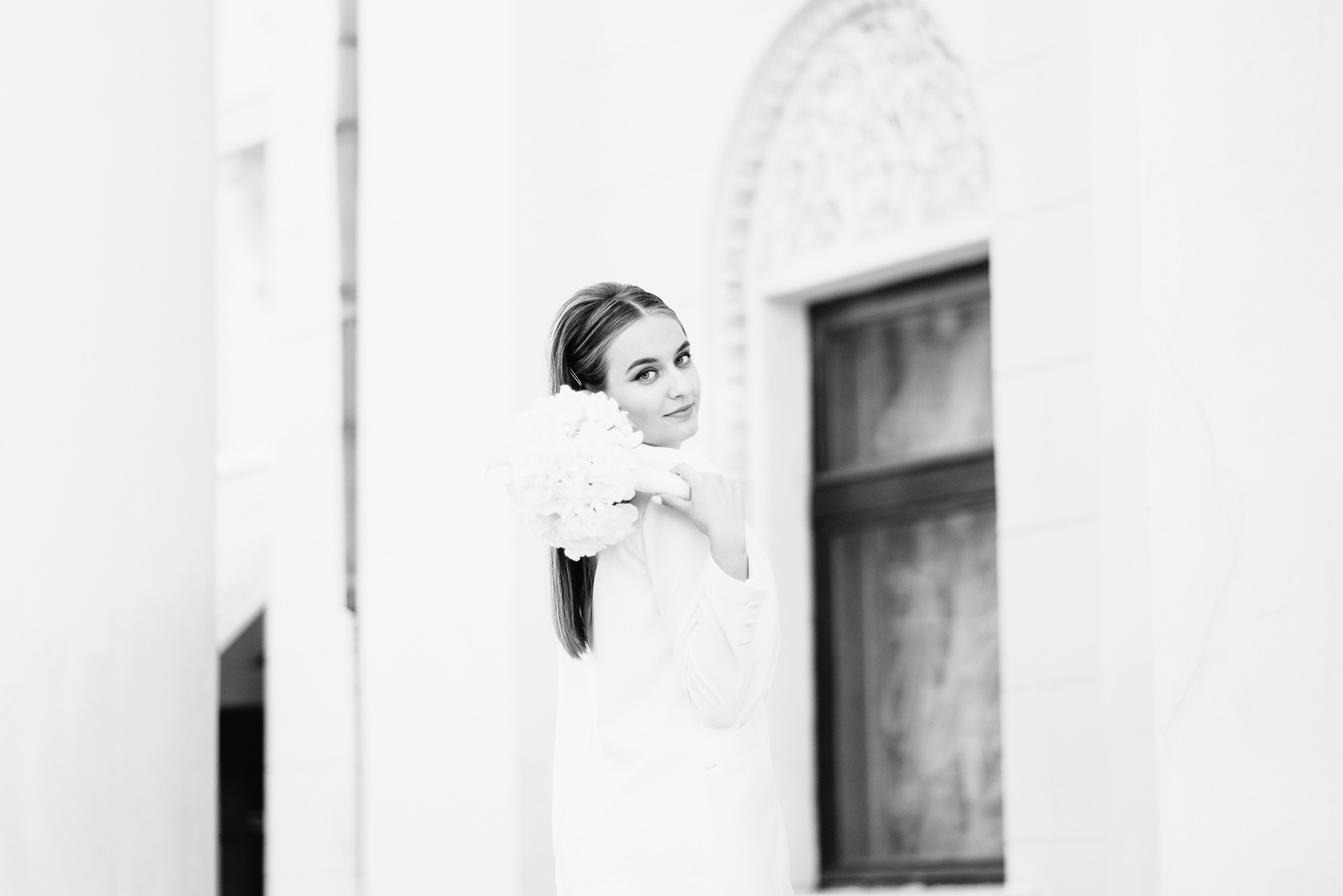 Брючный костюм вместо свадебного платья. Весільний та сімейний фотограф у Запоріжжі Юлія Васьків