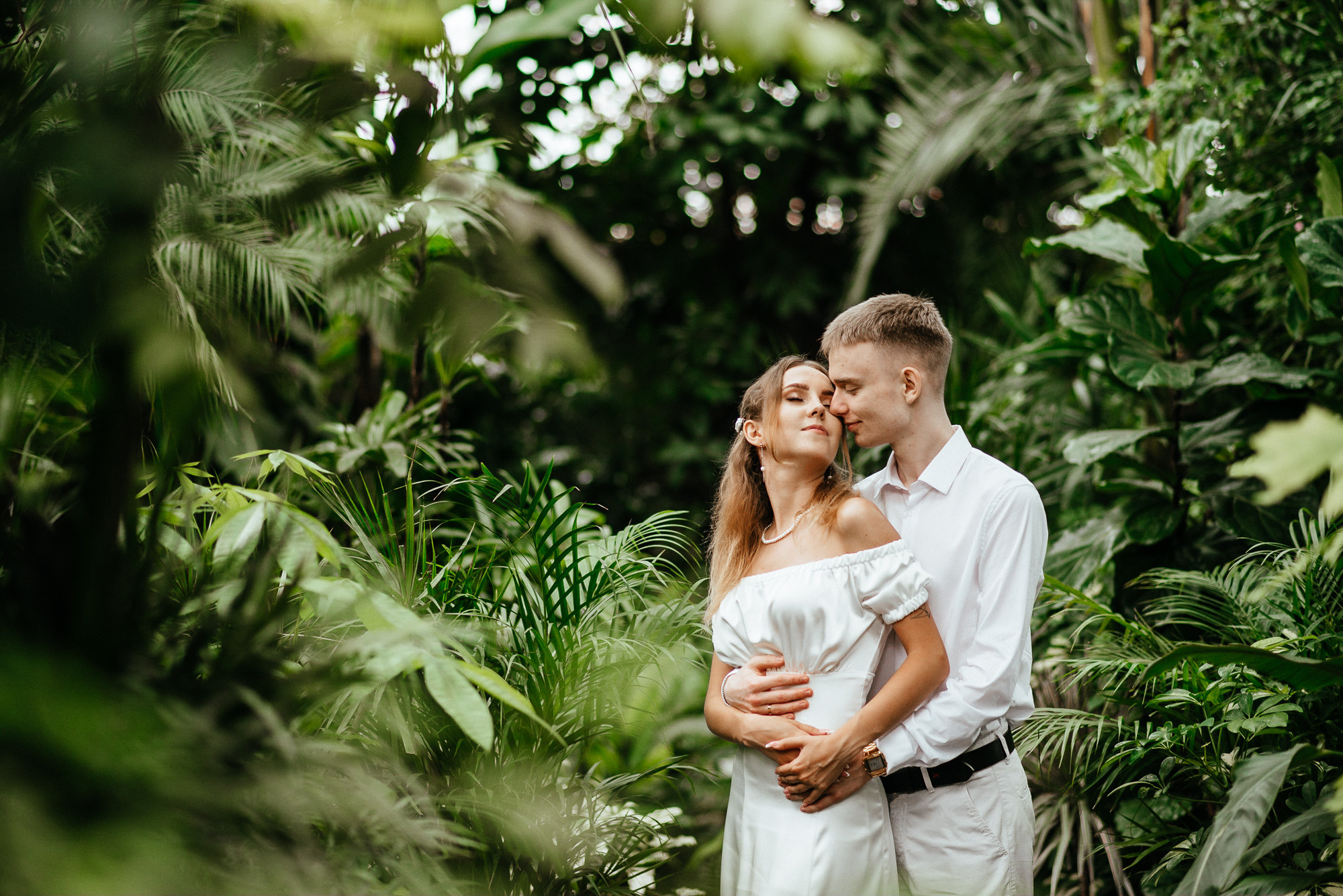 Анонс свадебной фотосессии Влада и Вики. Весільний та сімейний фотограф у Запоріжжі Юлія Васьків