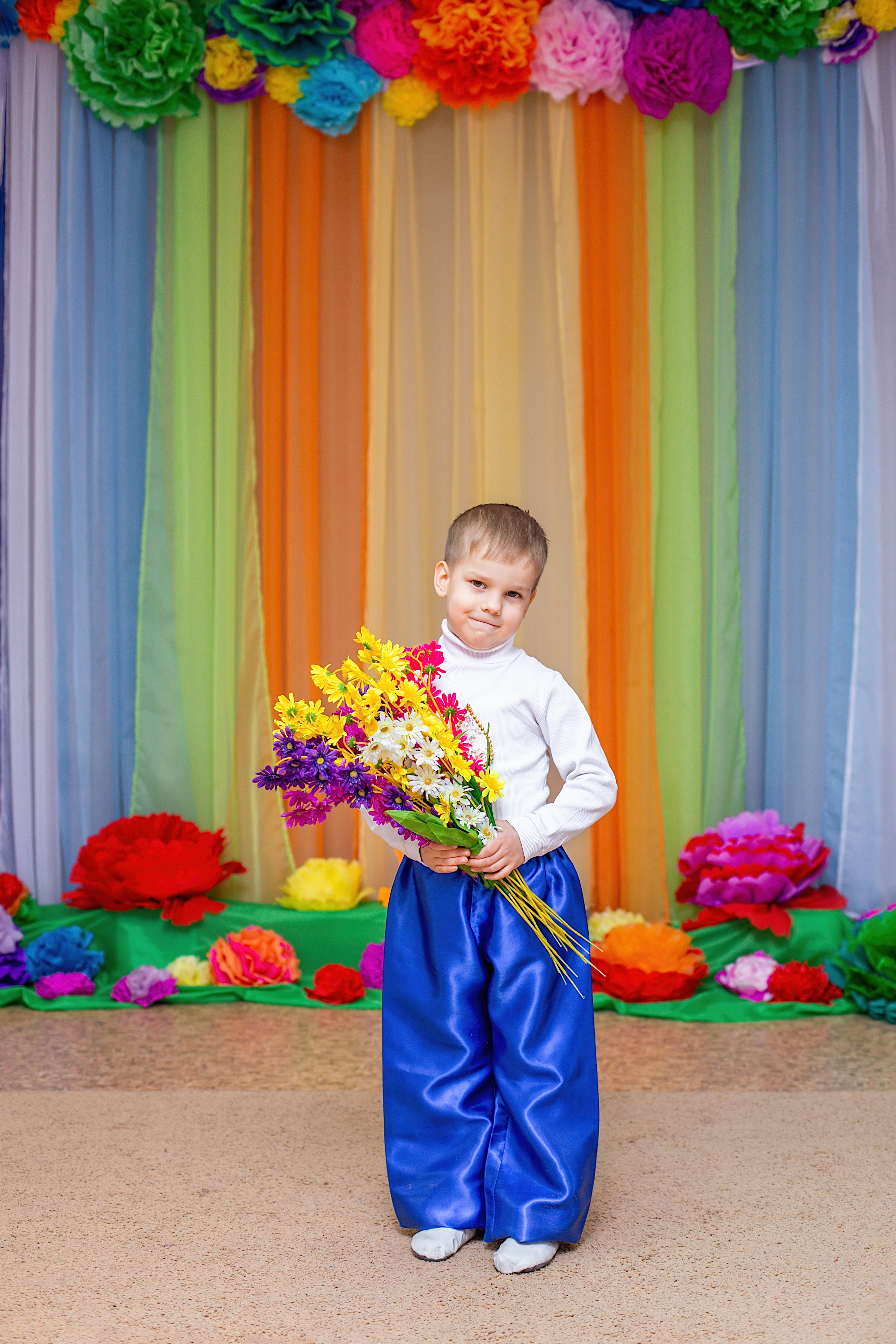 Фото весеннего утренника, группа 11, сад 5. Фотограф Аня Самофалова