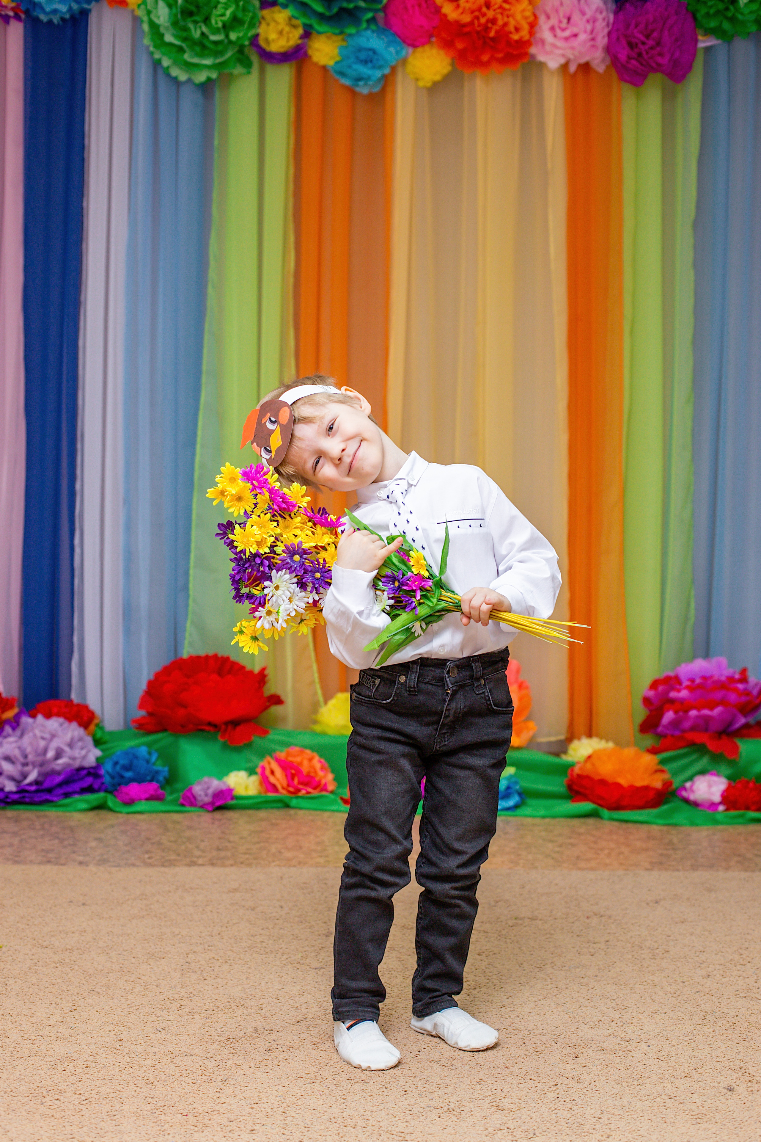 Фото весеннего утренника, группа 11, сад 5. Фотограф Аня Самофалова