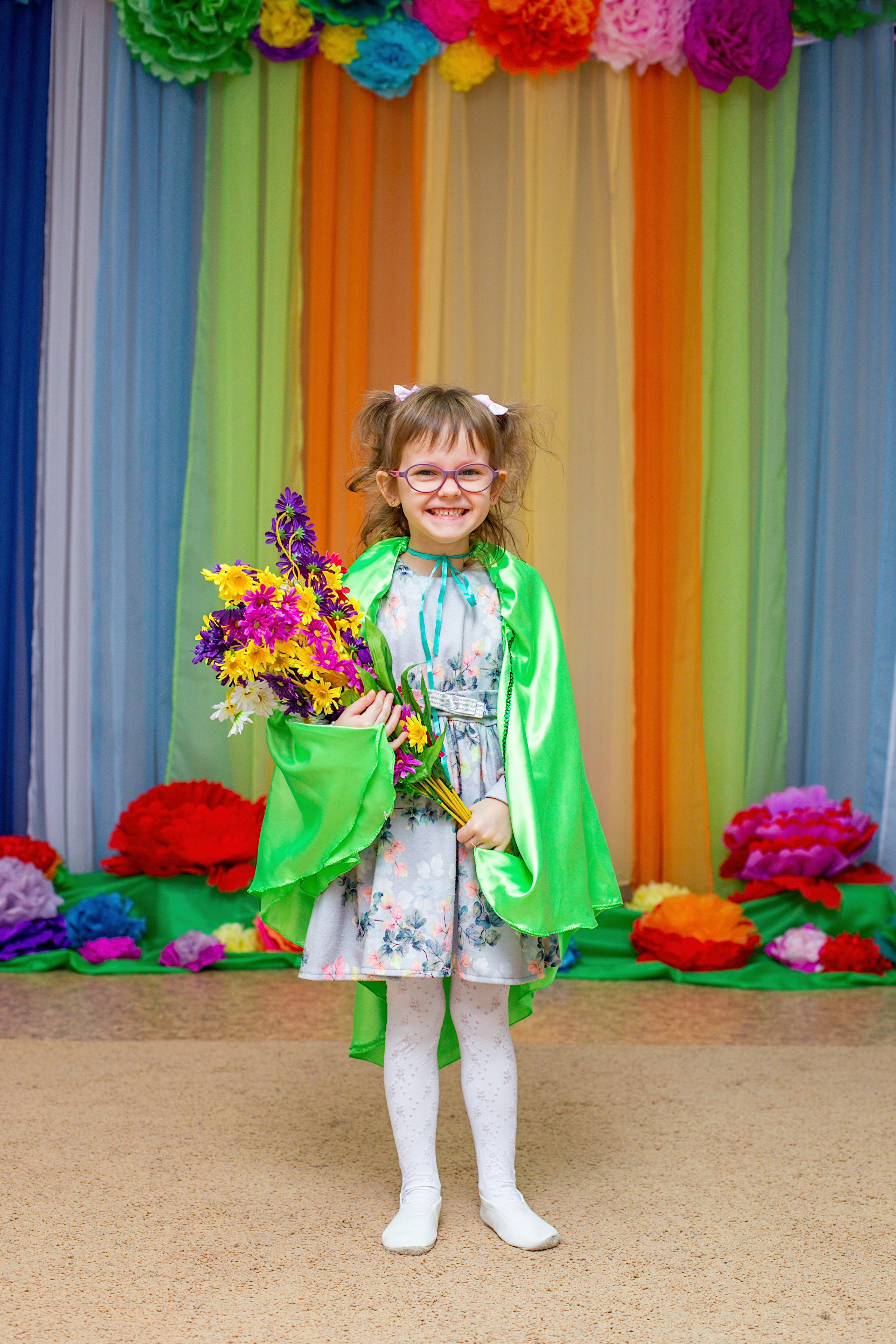 Фото весеннего утренника, группа 11, сад 5. Фотограф Аня Самофалова