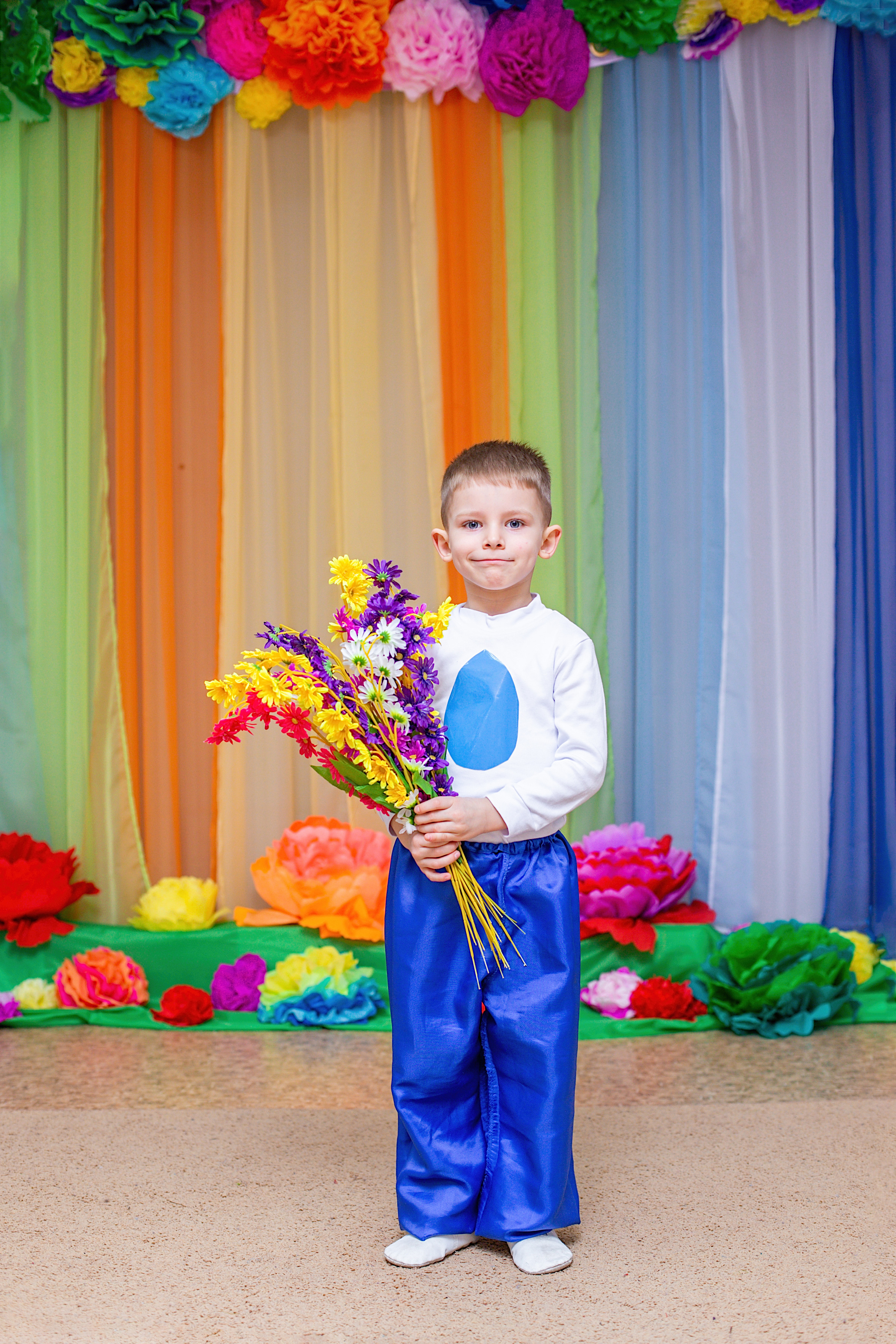 Фото весеннего утренника, группа 11, сад 5. Фотограф Аня Самофалова