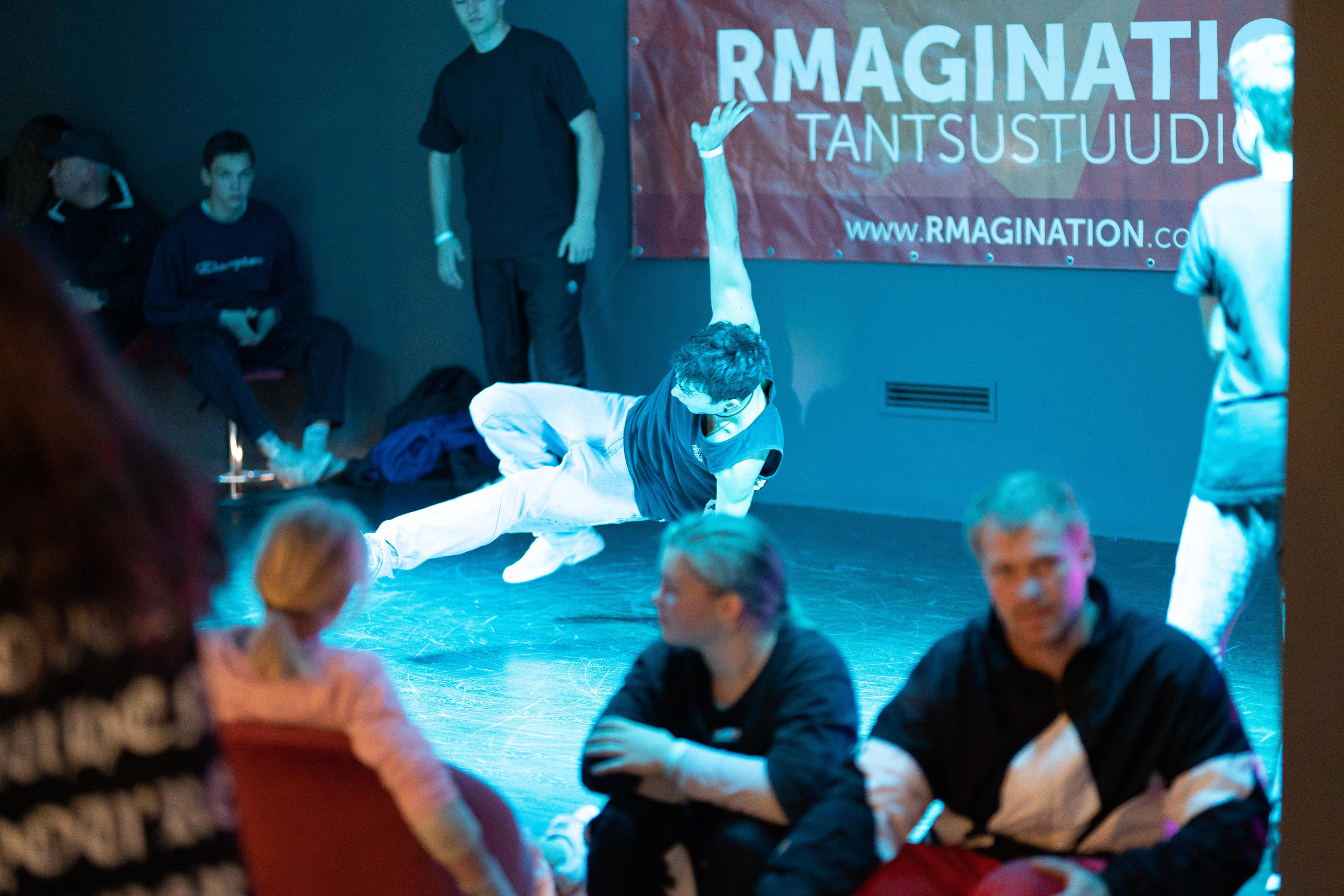 RMagination. Wedding and Family Photographer