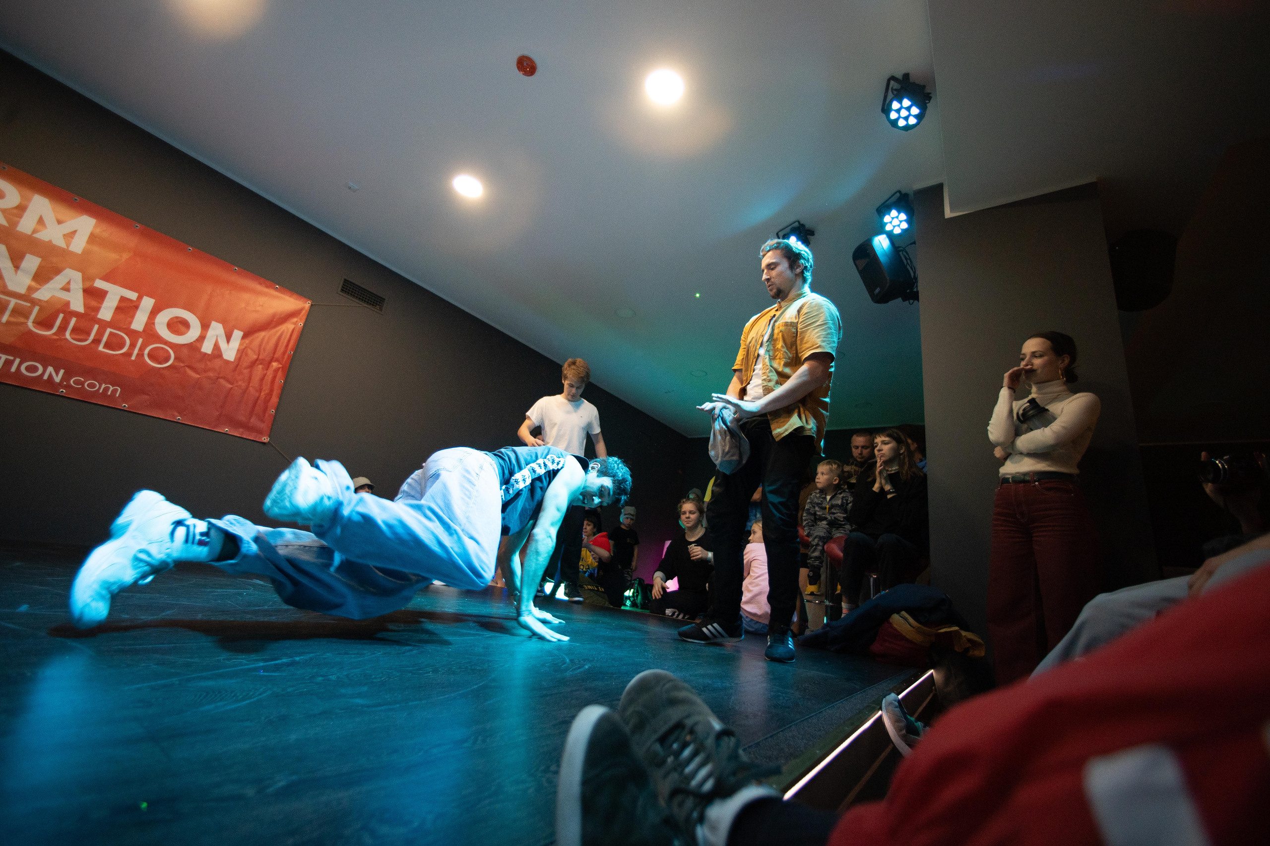 RMagination. Wedding and Family Photographer