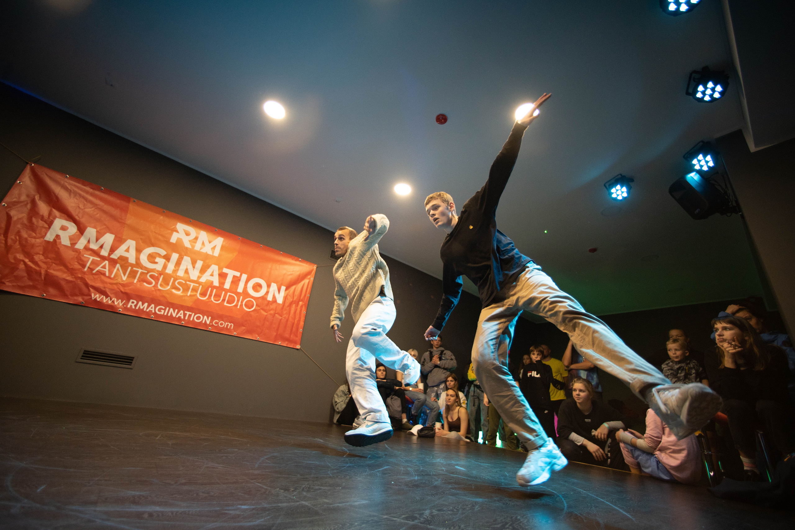 RMagination. Wedding and Family Photographer