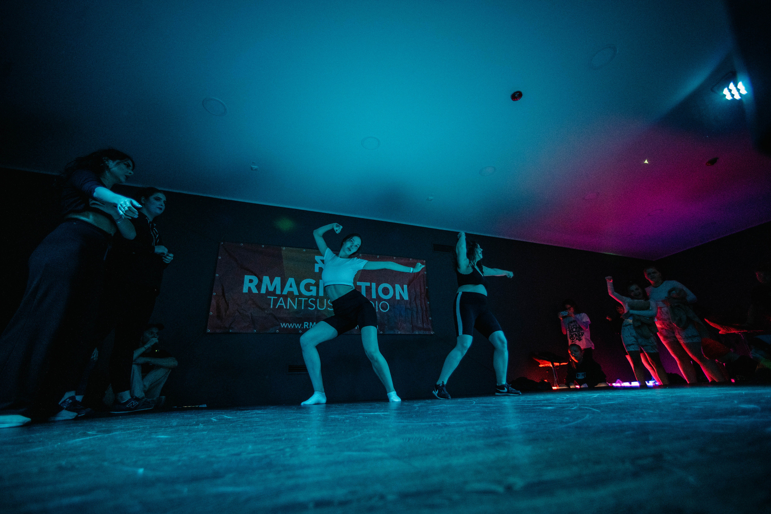 RMagination. Wedding and Family Photographer