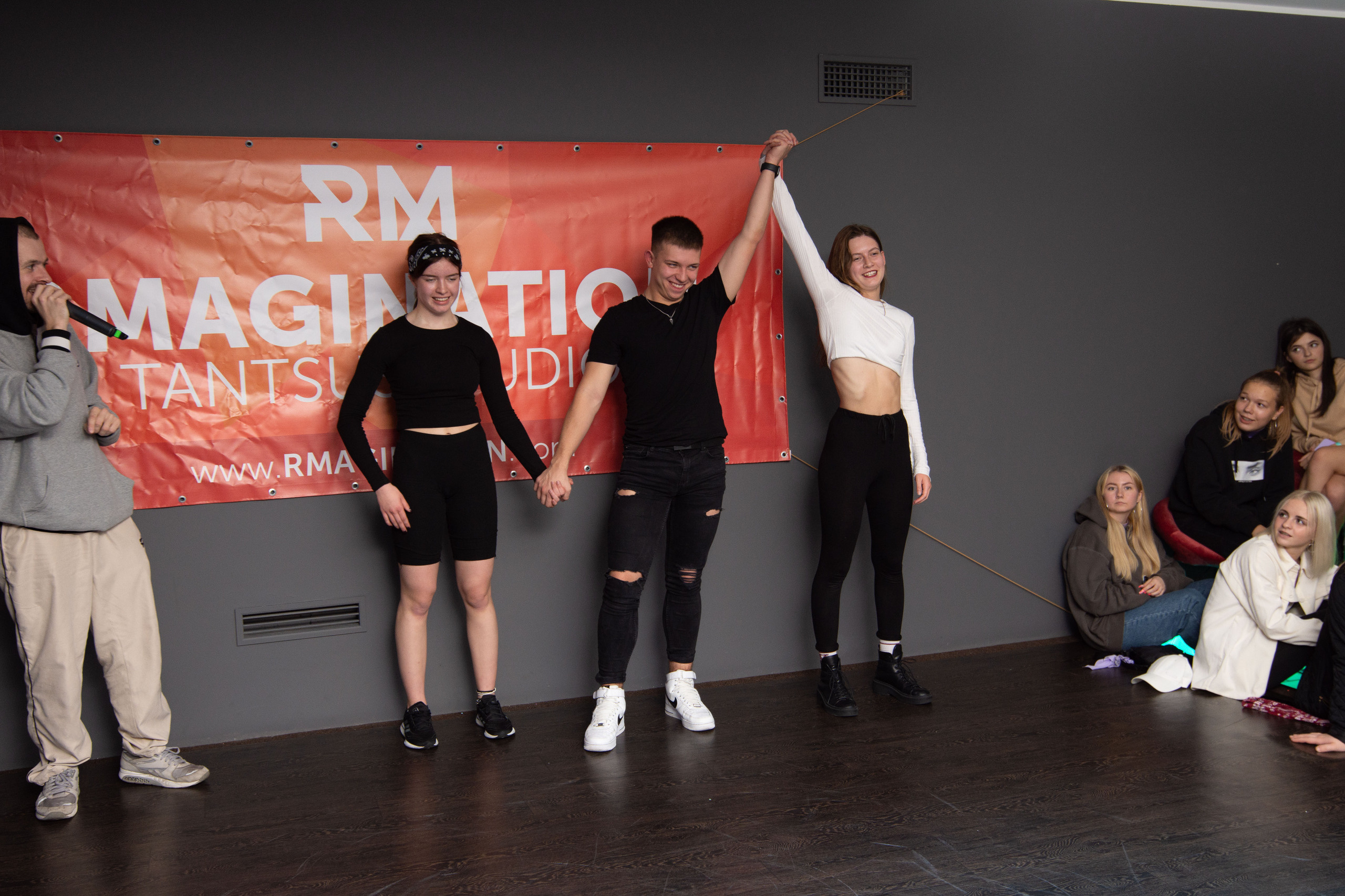 RMagination. Wedding and Family Photographer