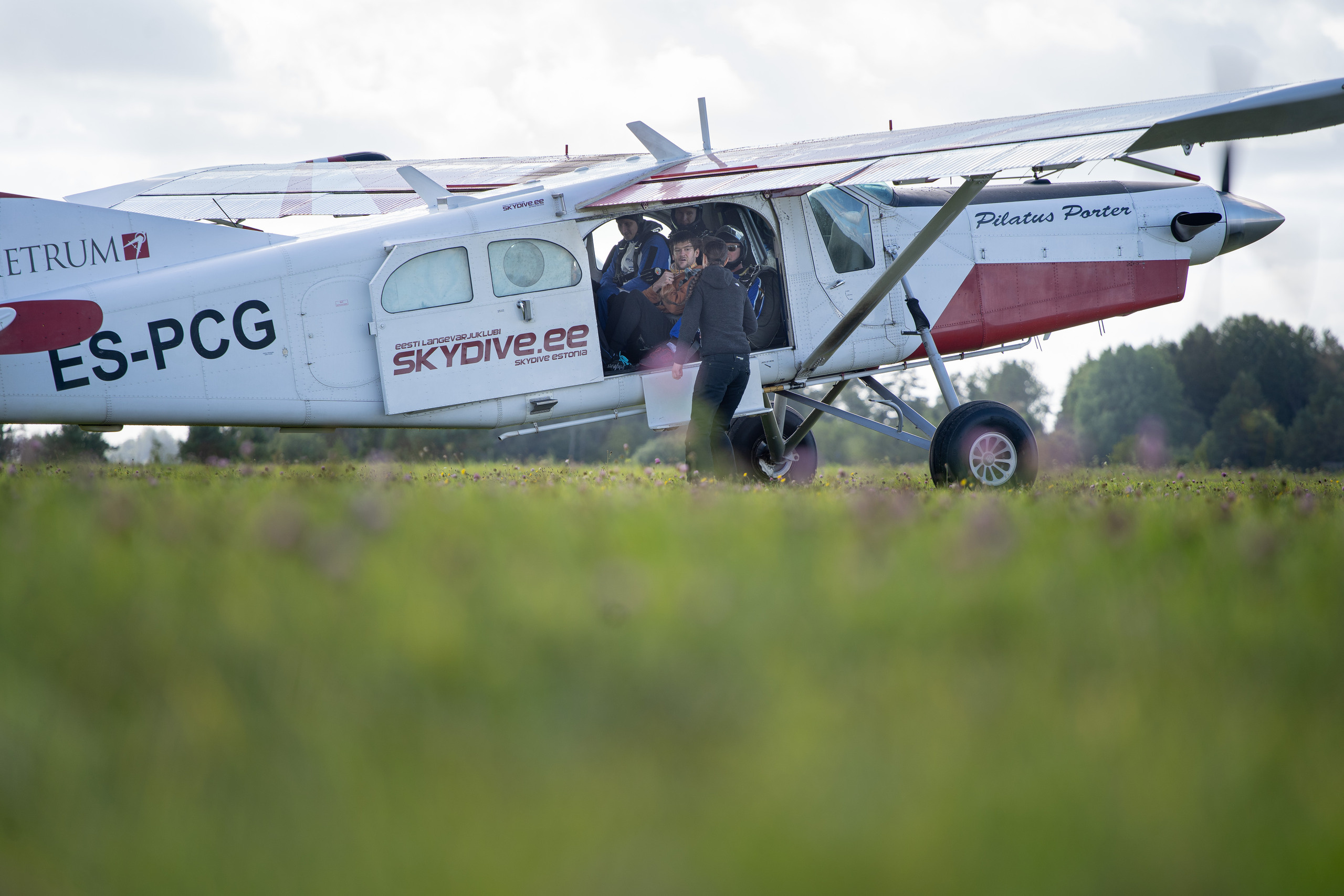 SkyDiving. Свадебная и семейная фото- и видеосъемка в Таллине и Одессе
