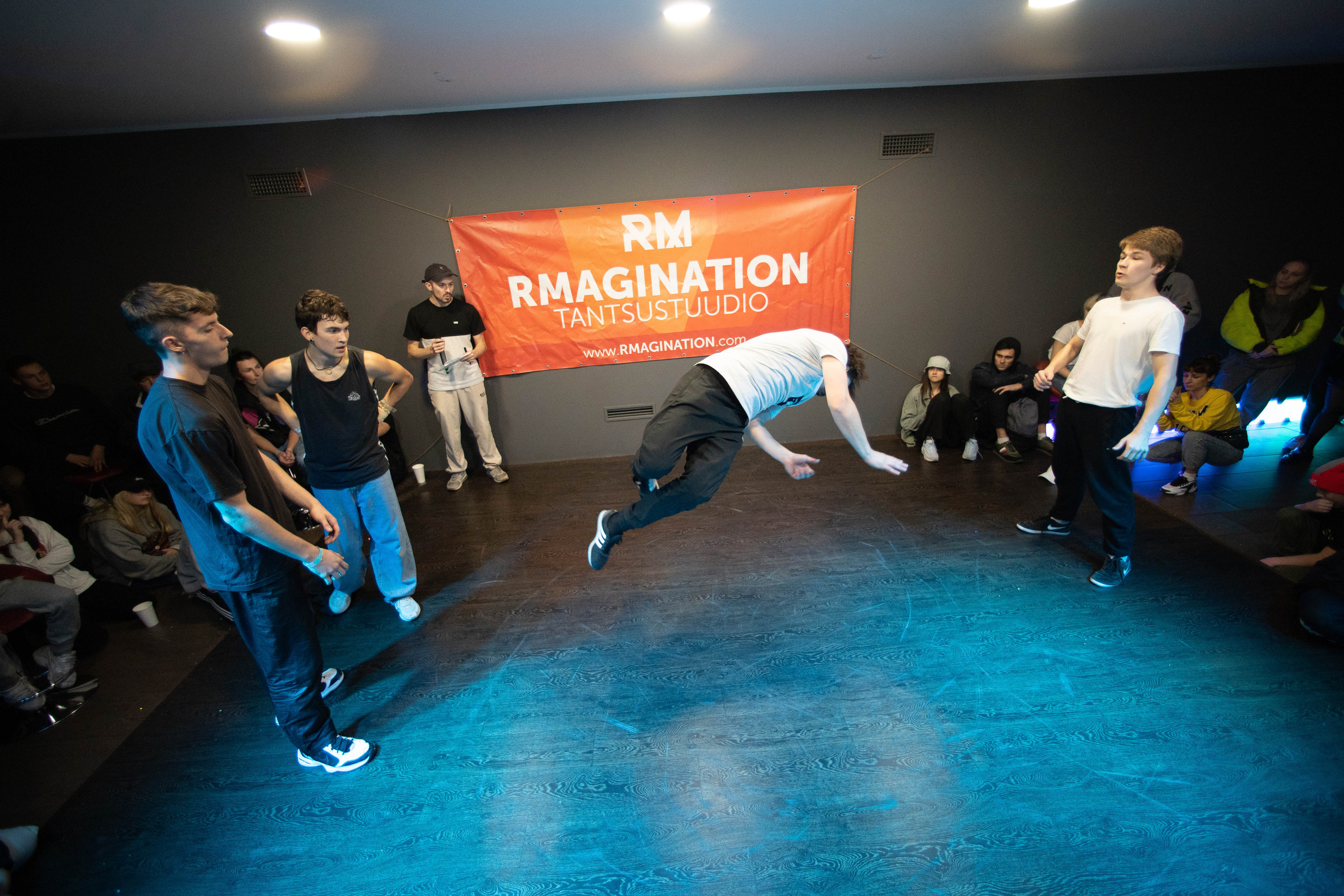 RMagination. Wedding and Family Photographer