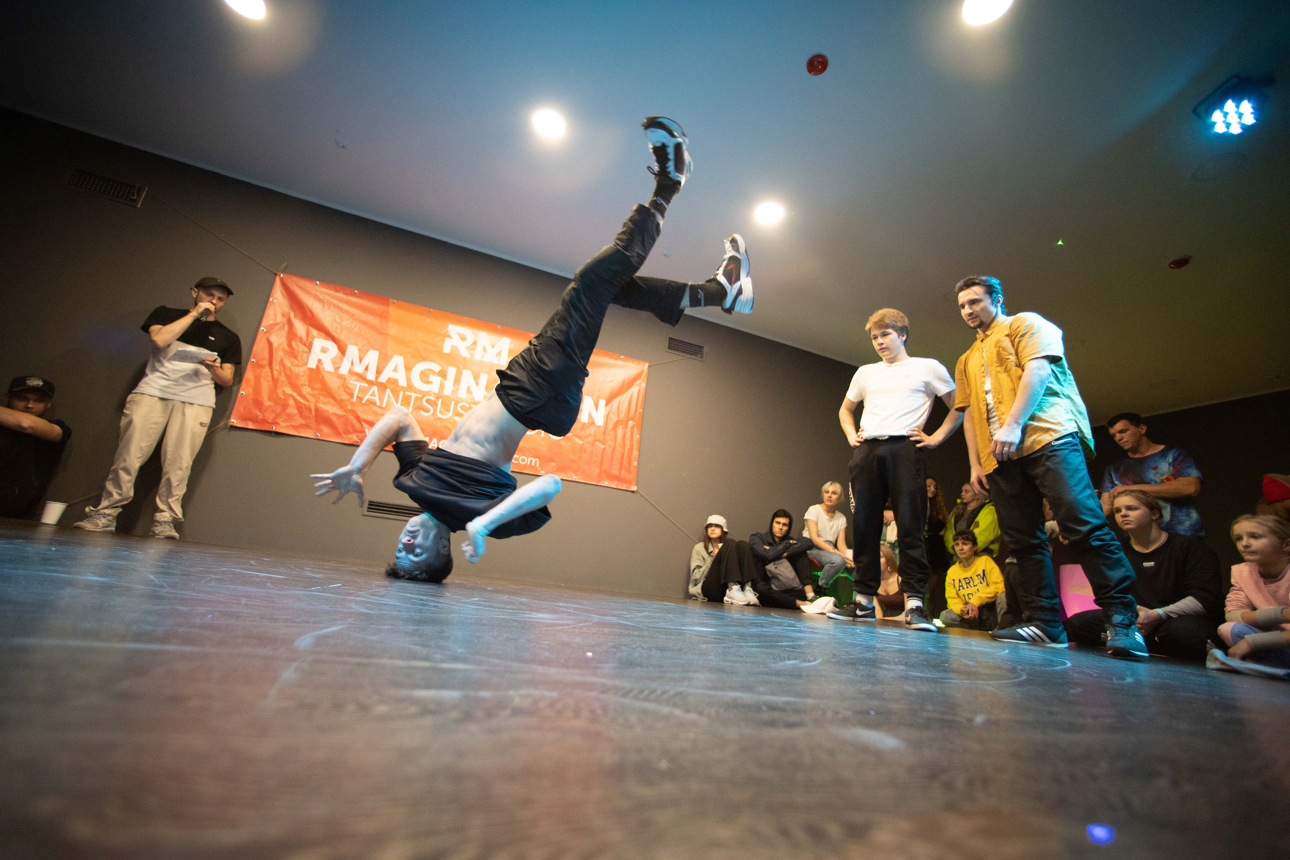 RMagination. Wedding and Family Photographer