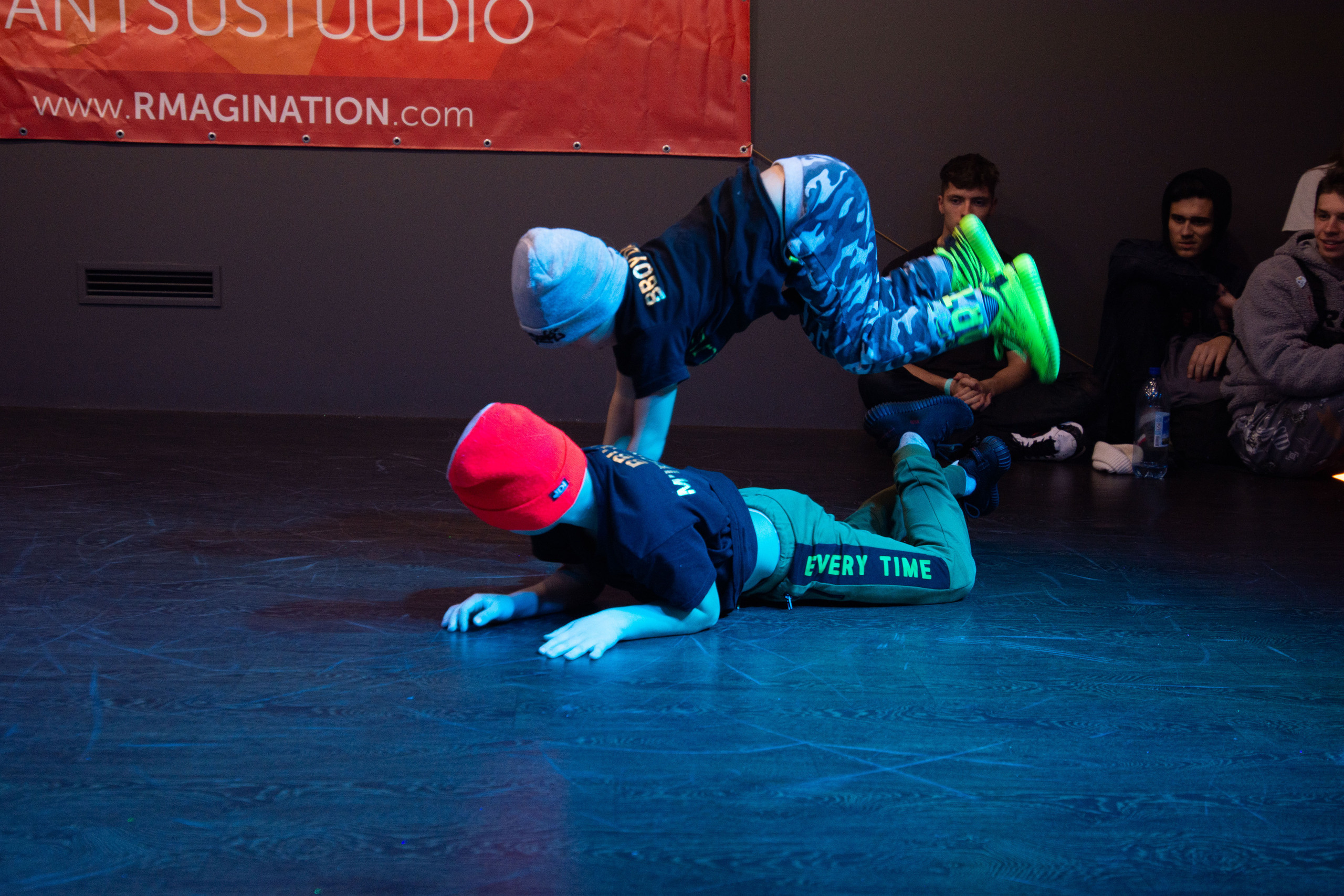 RMagination. Wedding and Family Photographer