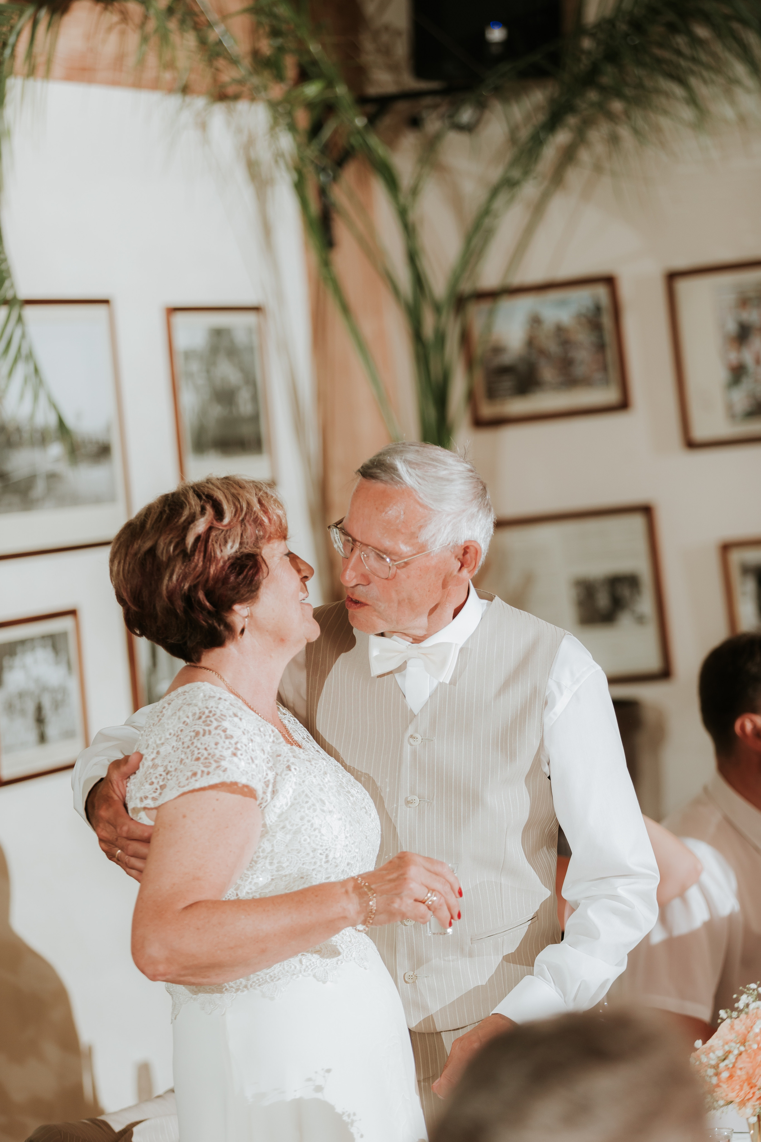 Aire&Vello. Golden wedding. Wedding and Family Photographer