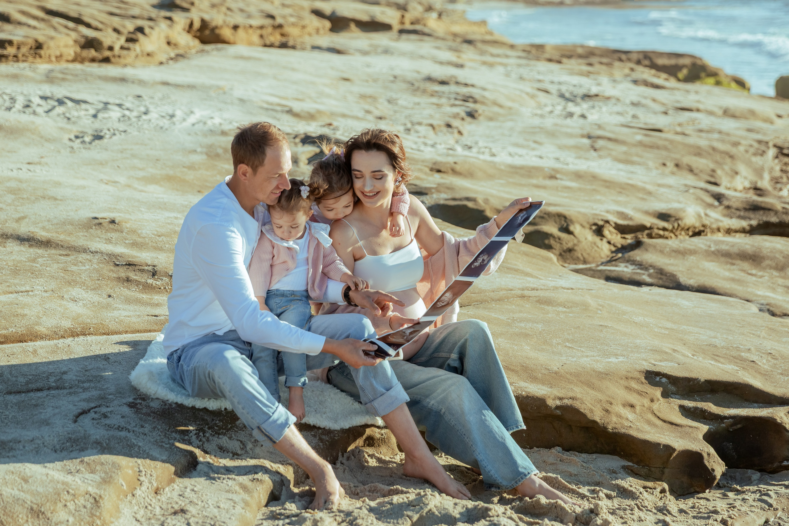 Maternity Photoshoot | La Jolla Beach. Inna Plekhanova | San Diego Photographer