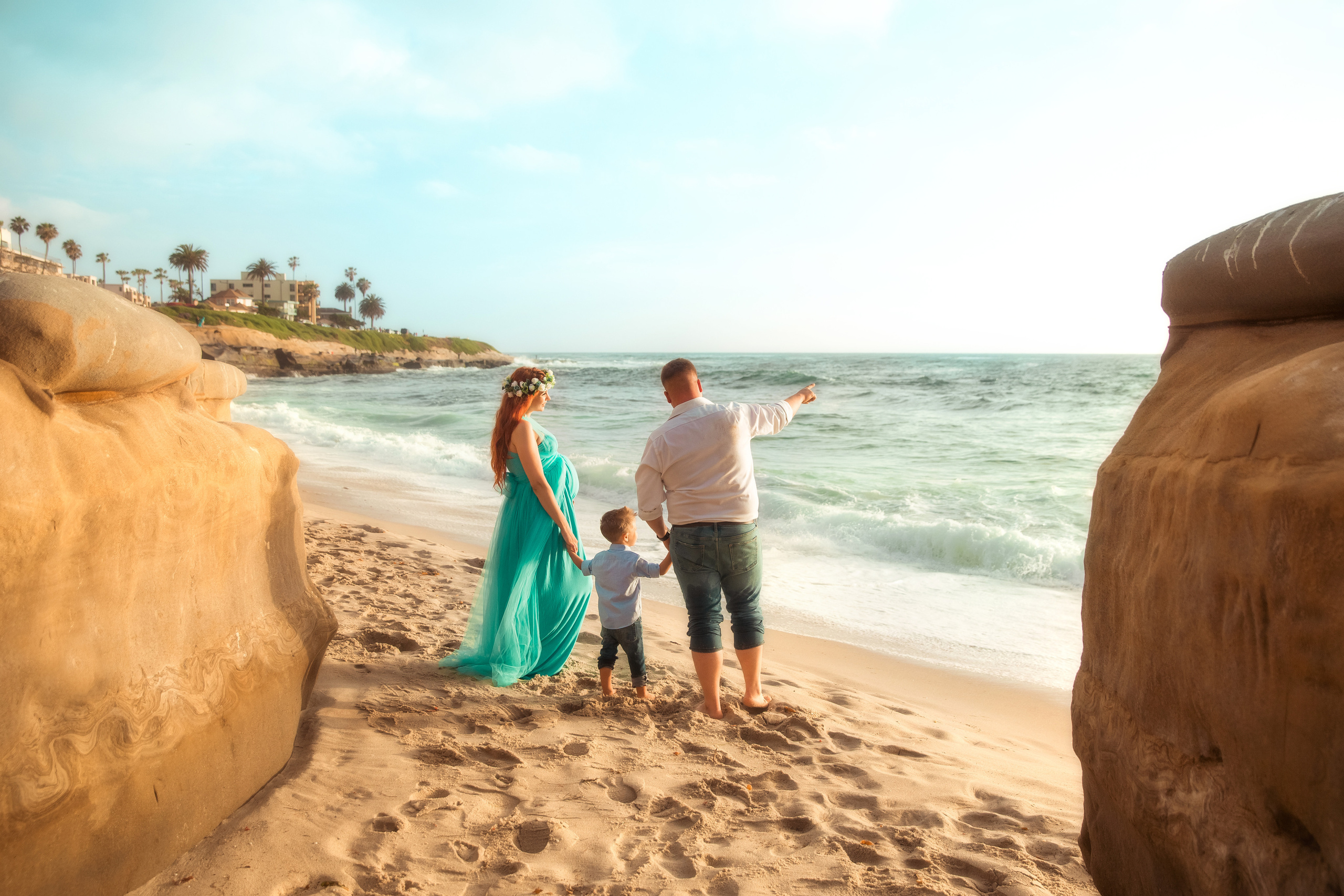 «Waiting for a miracle» Dubovinsky family (La Jolla Beach). FAMILY & KIDS PHOTOGRAPHER in San Diego
