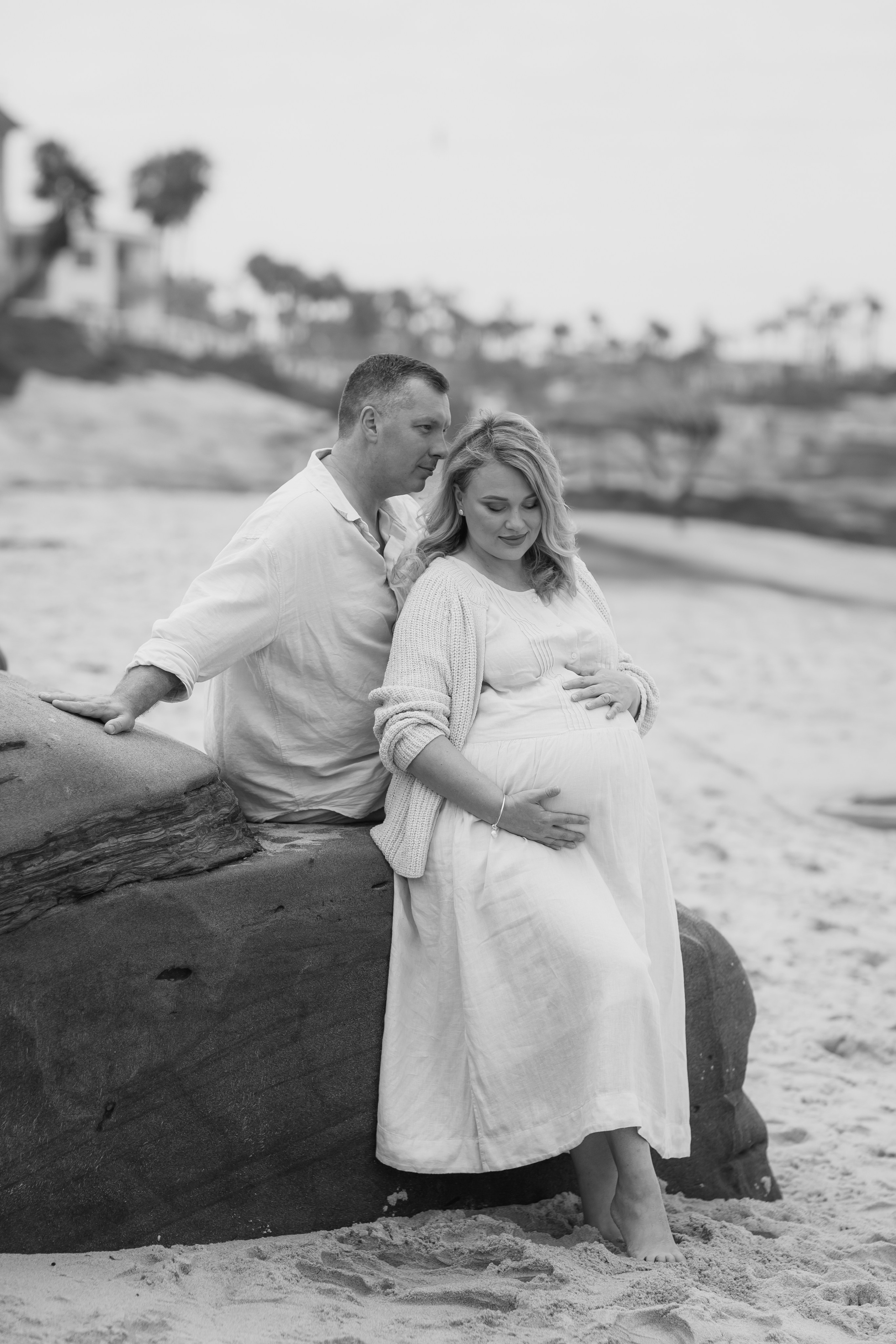 Maternity Photoshoot | La Jolla Beach. Inna Plekhanova | San Diego Photographer