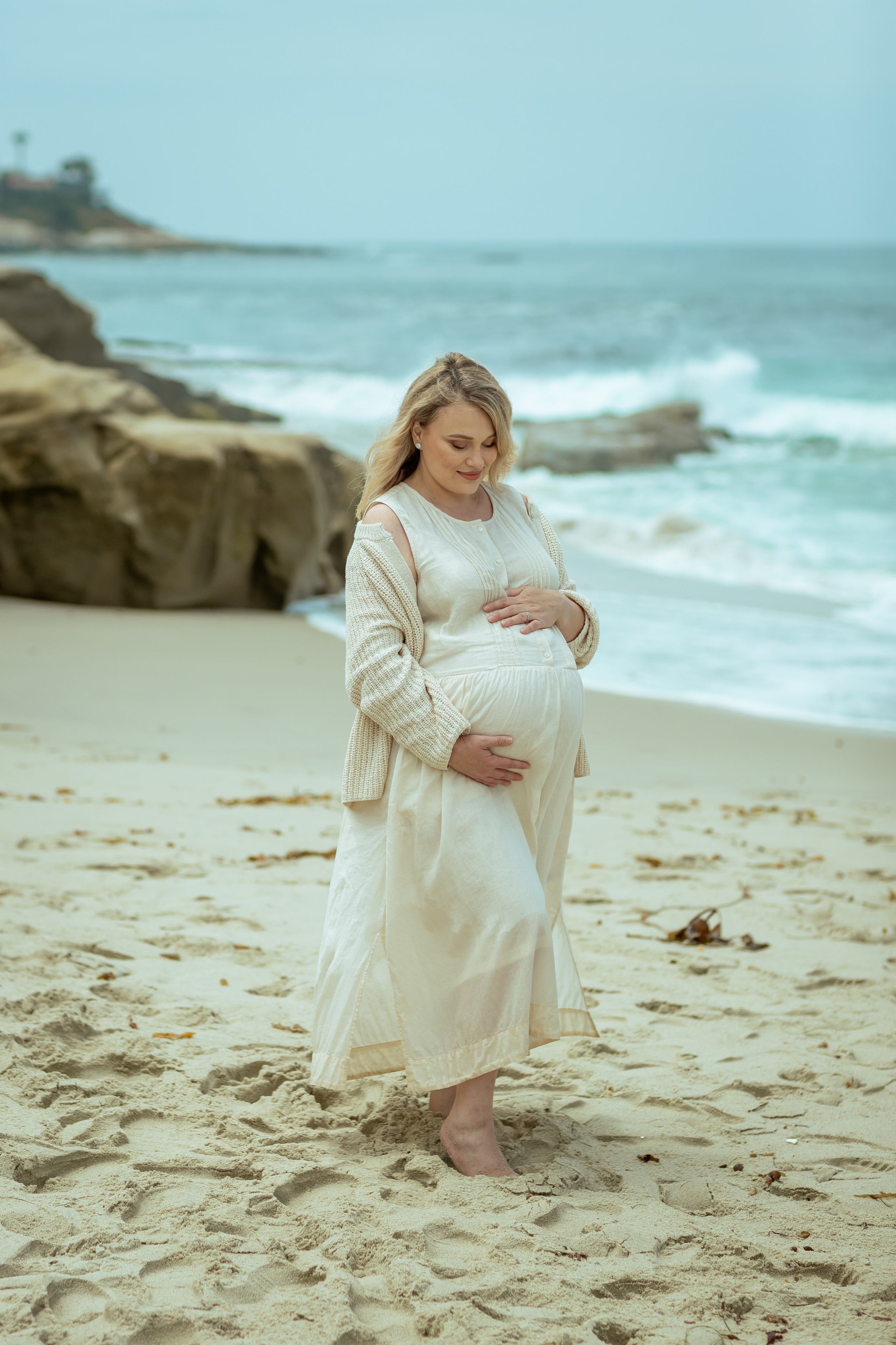 Maternity Photoshoot | La Jolla Beach. Inna Plekhanova | San Diego Photographer