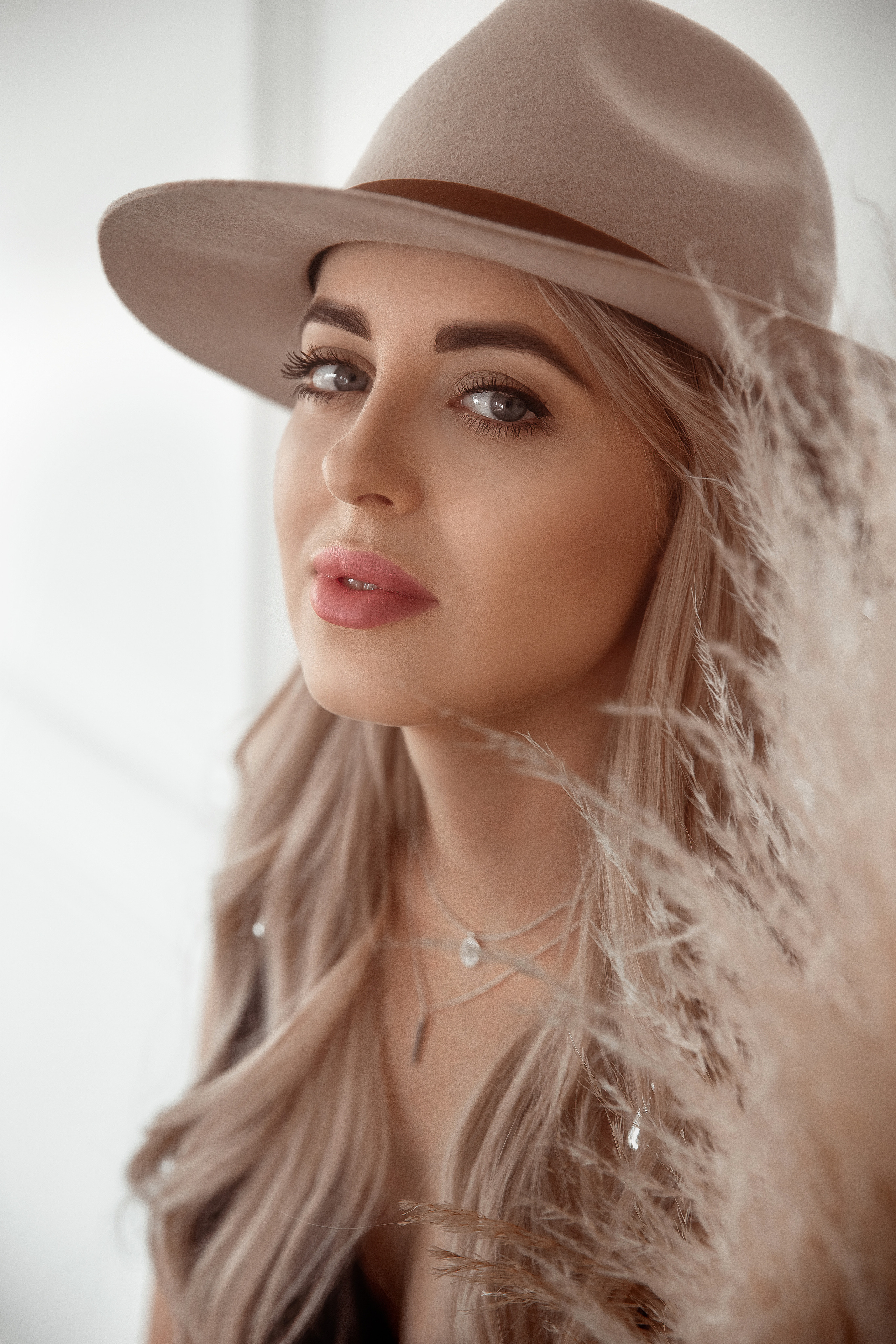 Photoshoot of a beautiful couple in the studio (LA). FAMILY & KIDS PHOTOGRAPHER in San Diego